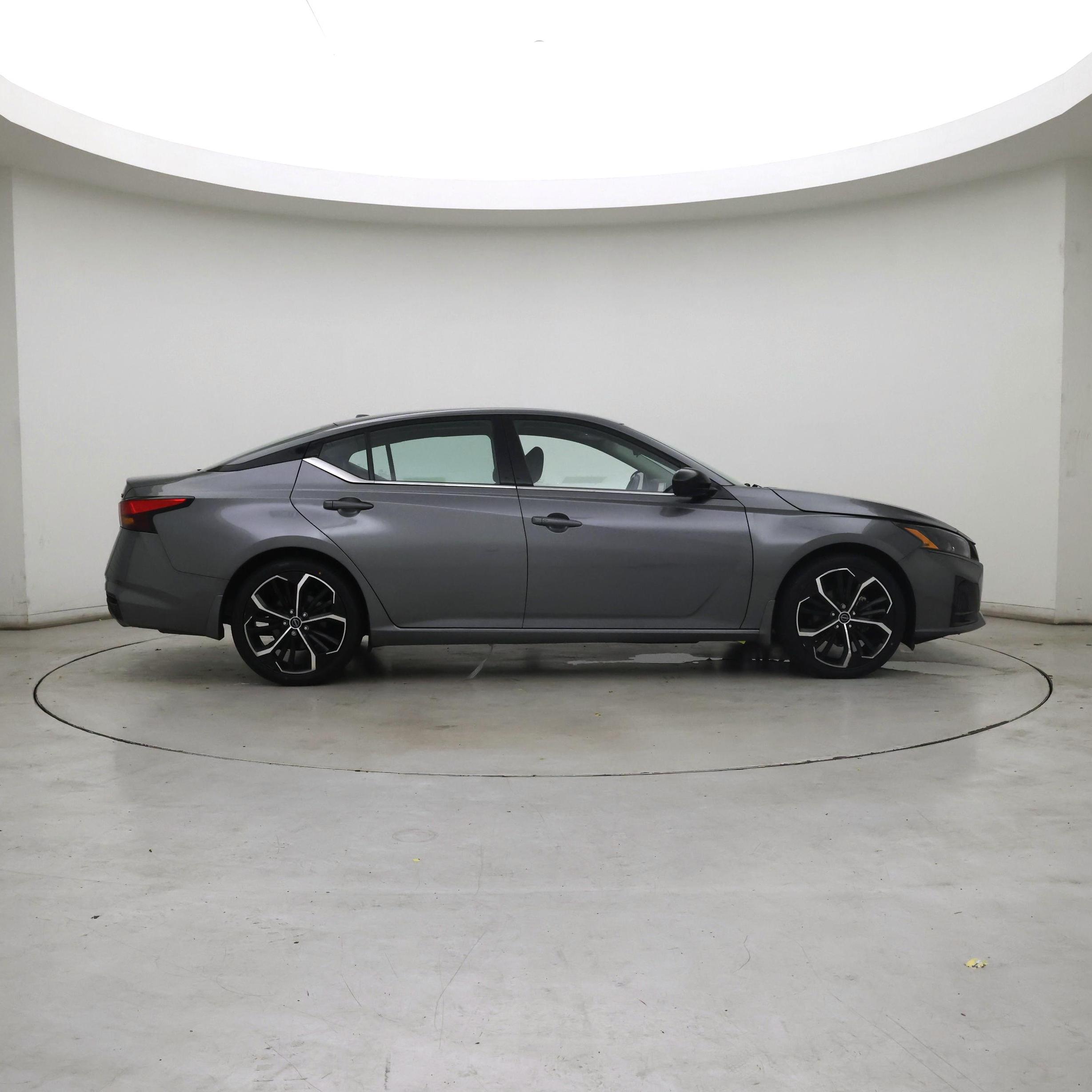 Thumbnail: 2023 Nissan Altima - 7