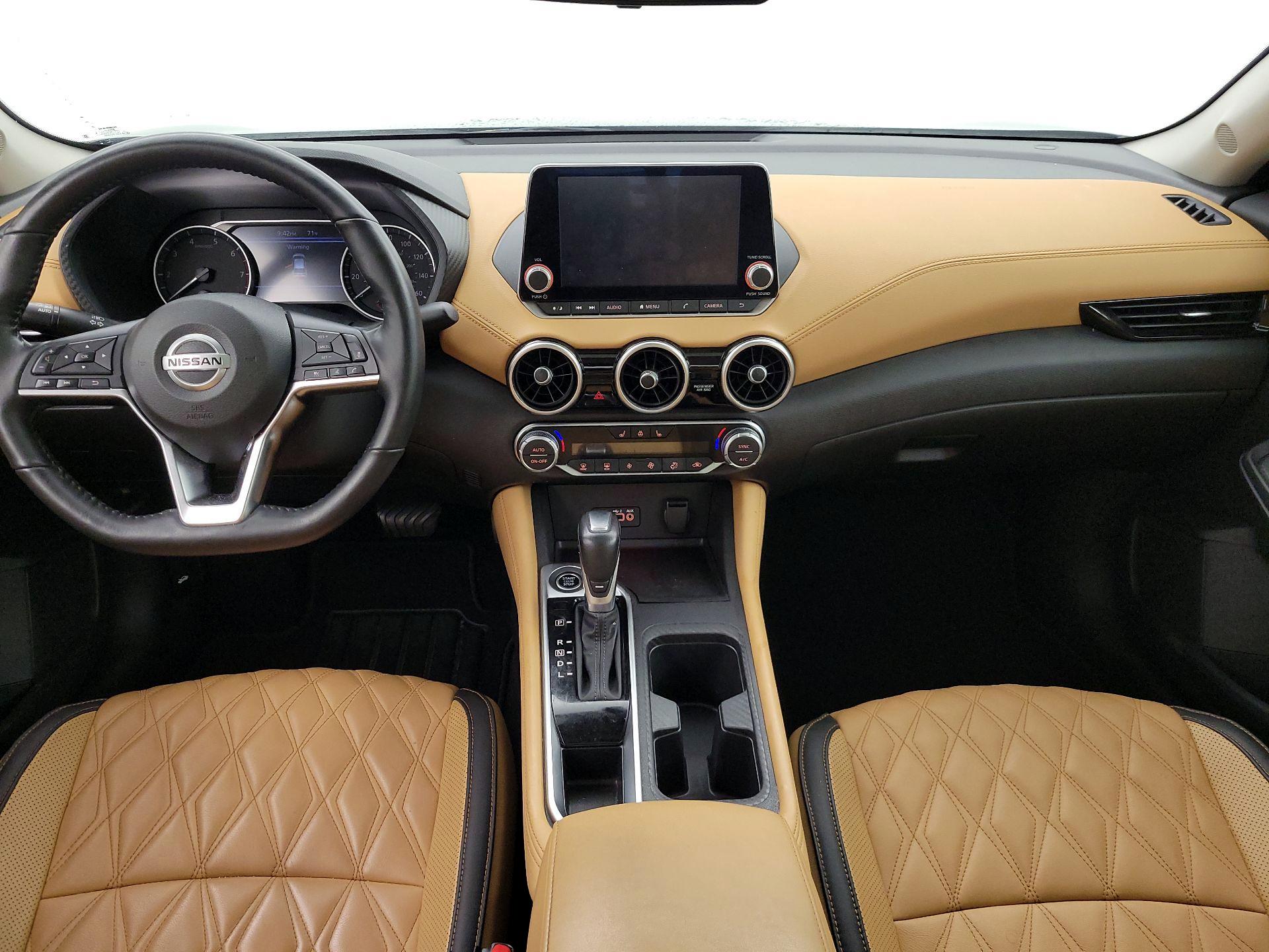 Thumbnail: 2023 Nissan Sentra - 9