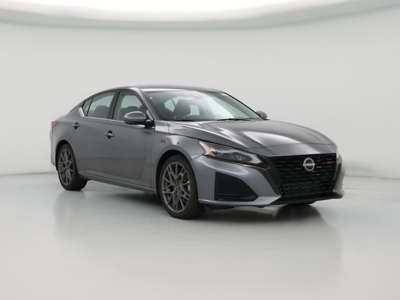 2023 Nissan Altima SR