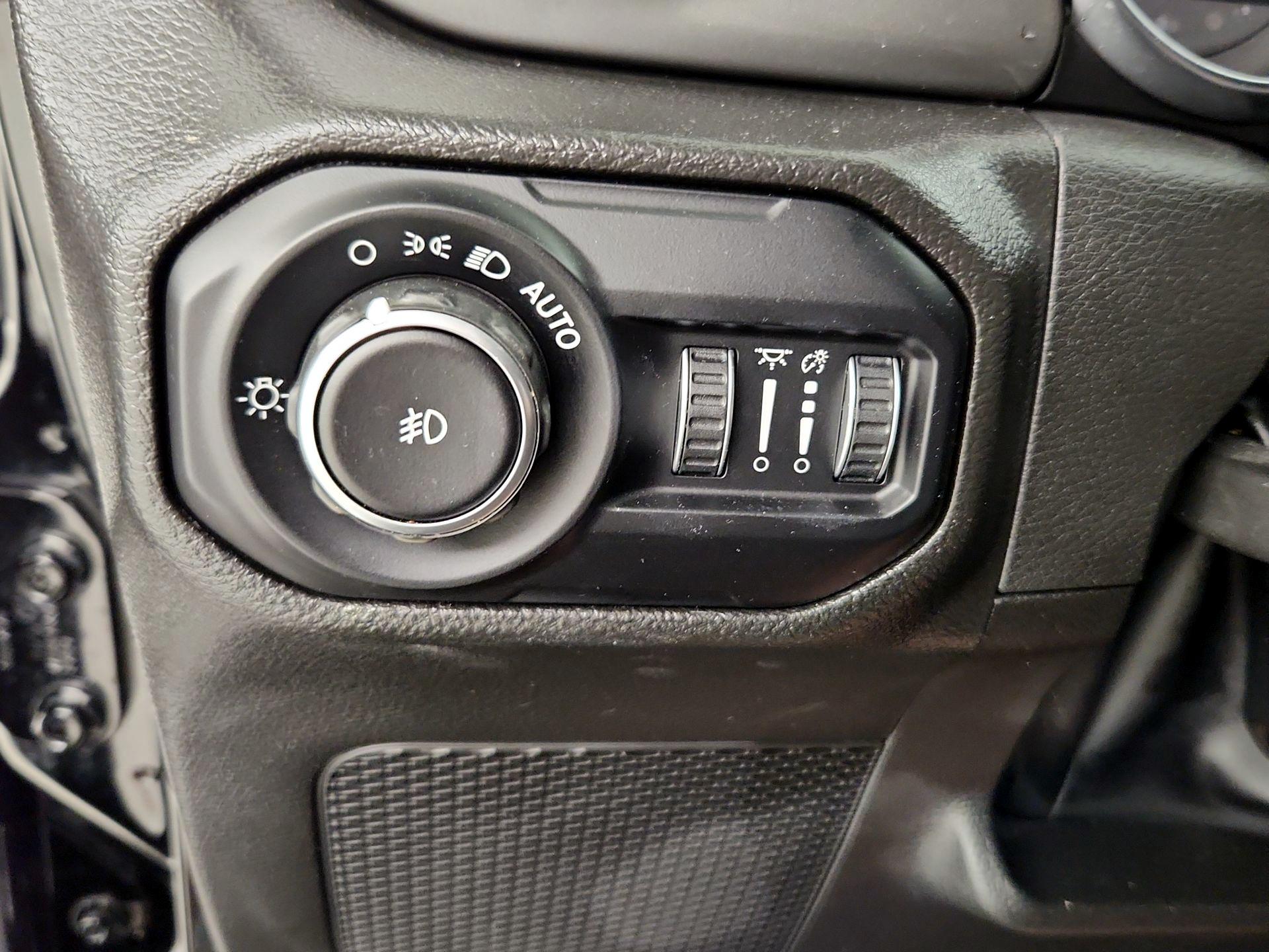 Thumbnail: 2022 Jeep Wrangler - 13
