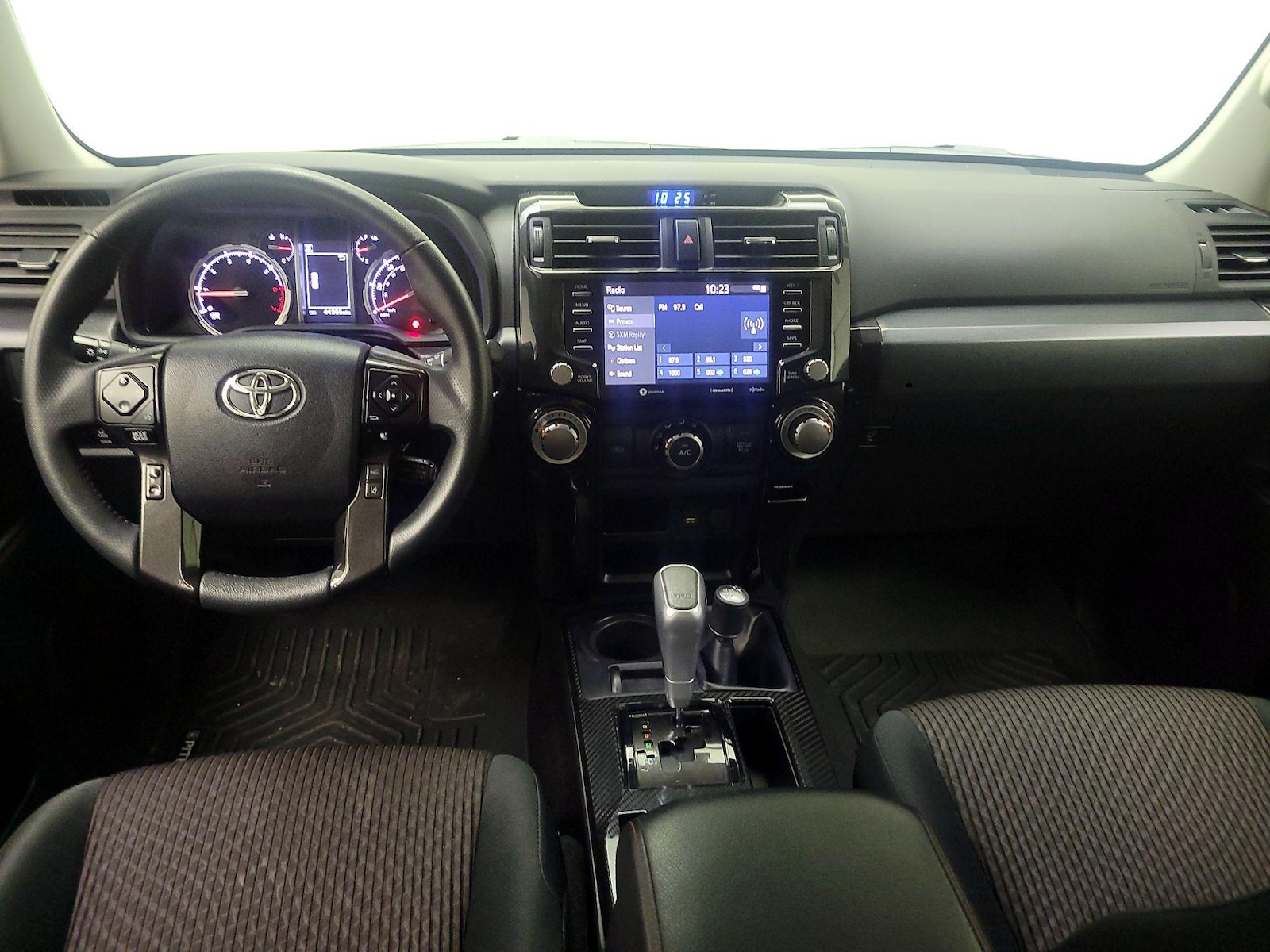 2023 Toyota 4Runner TRD Off-Road - Photo 10