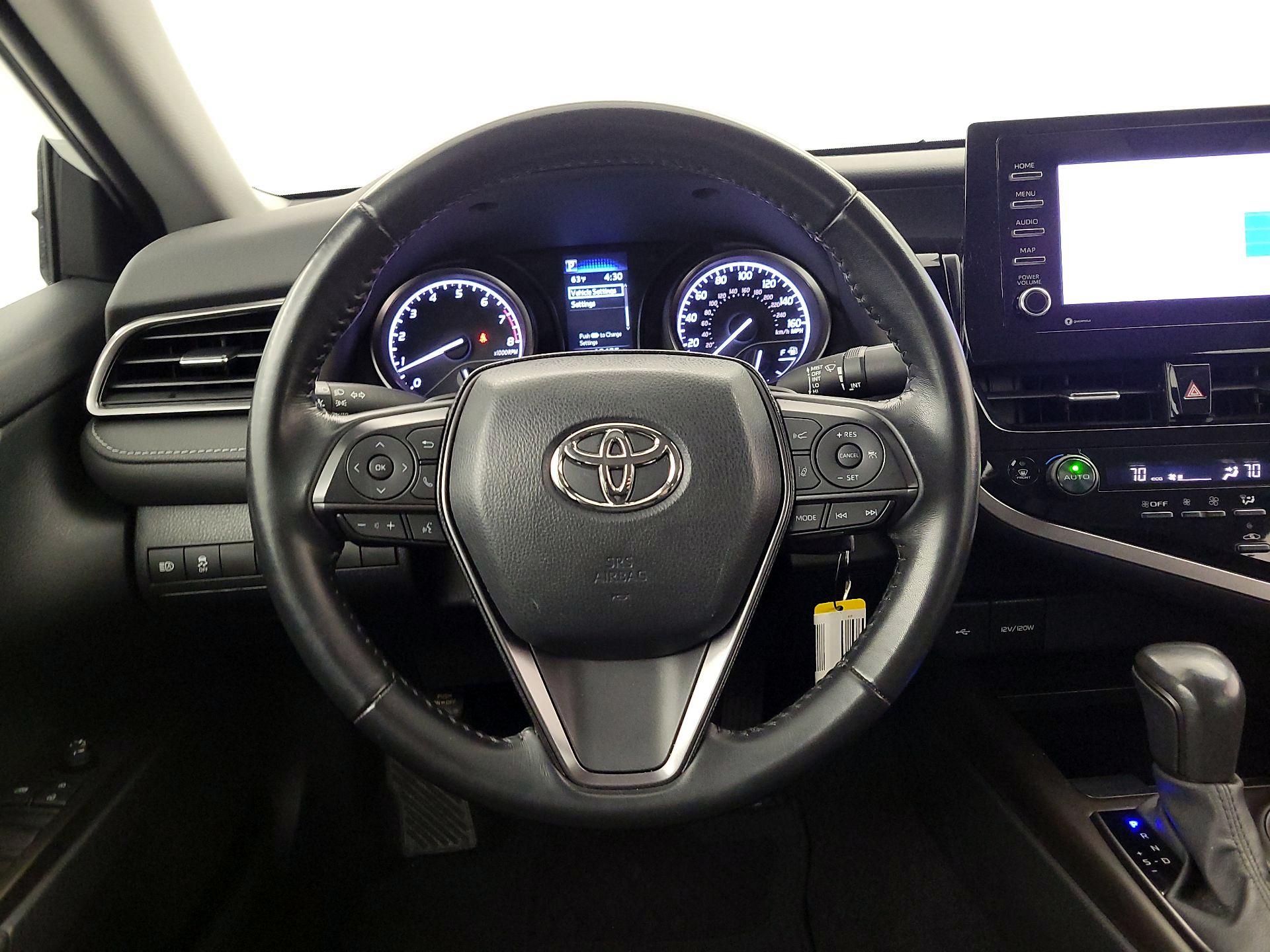 Thumbnail: 2023 Toyota Camry - 10