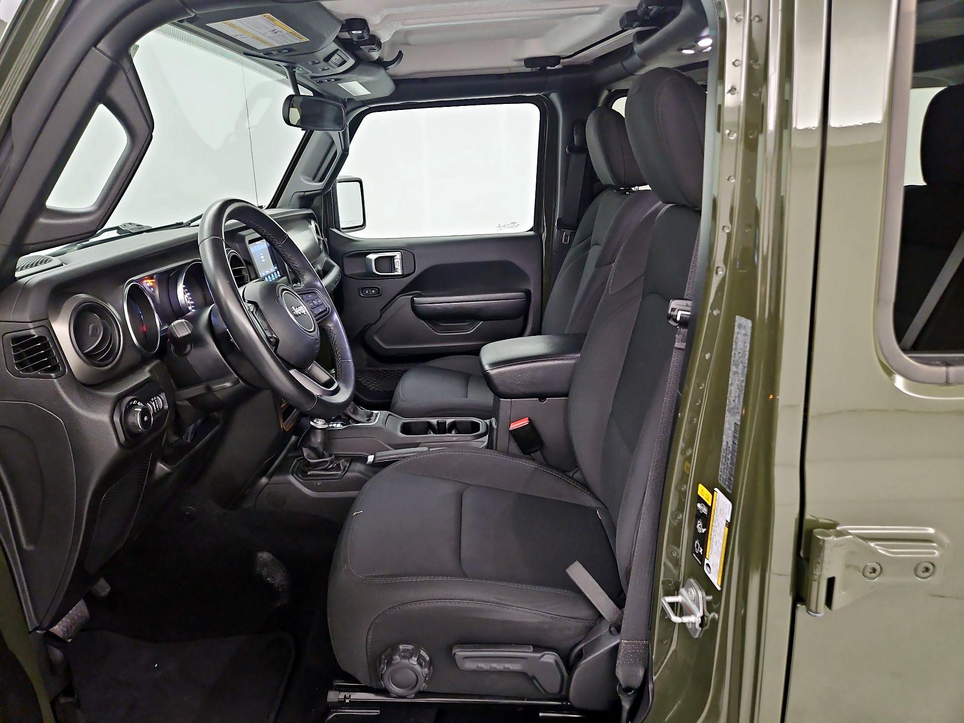 Thumbnail: 2022 Jeep Wrangler - 9