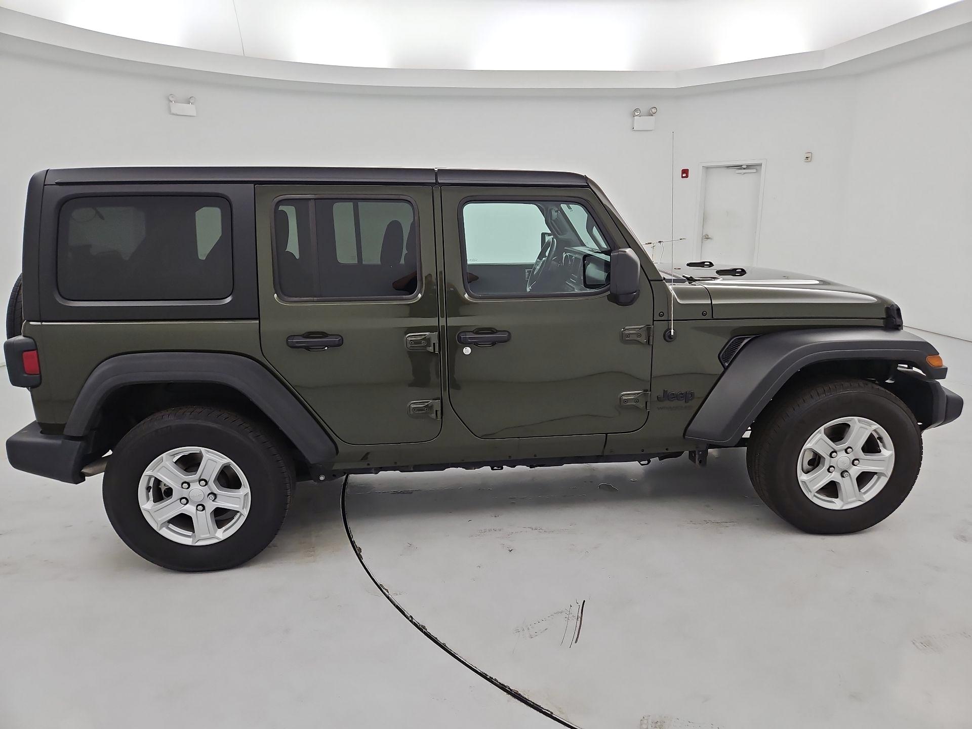 Thumbnail: 2022 Jeep Wrangler - 4