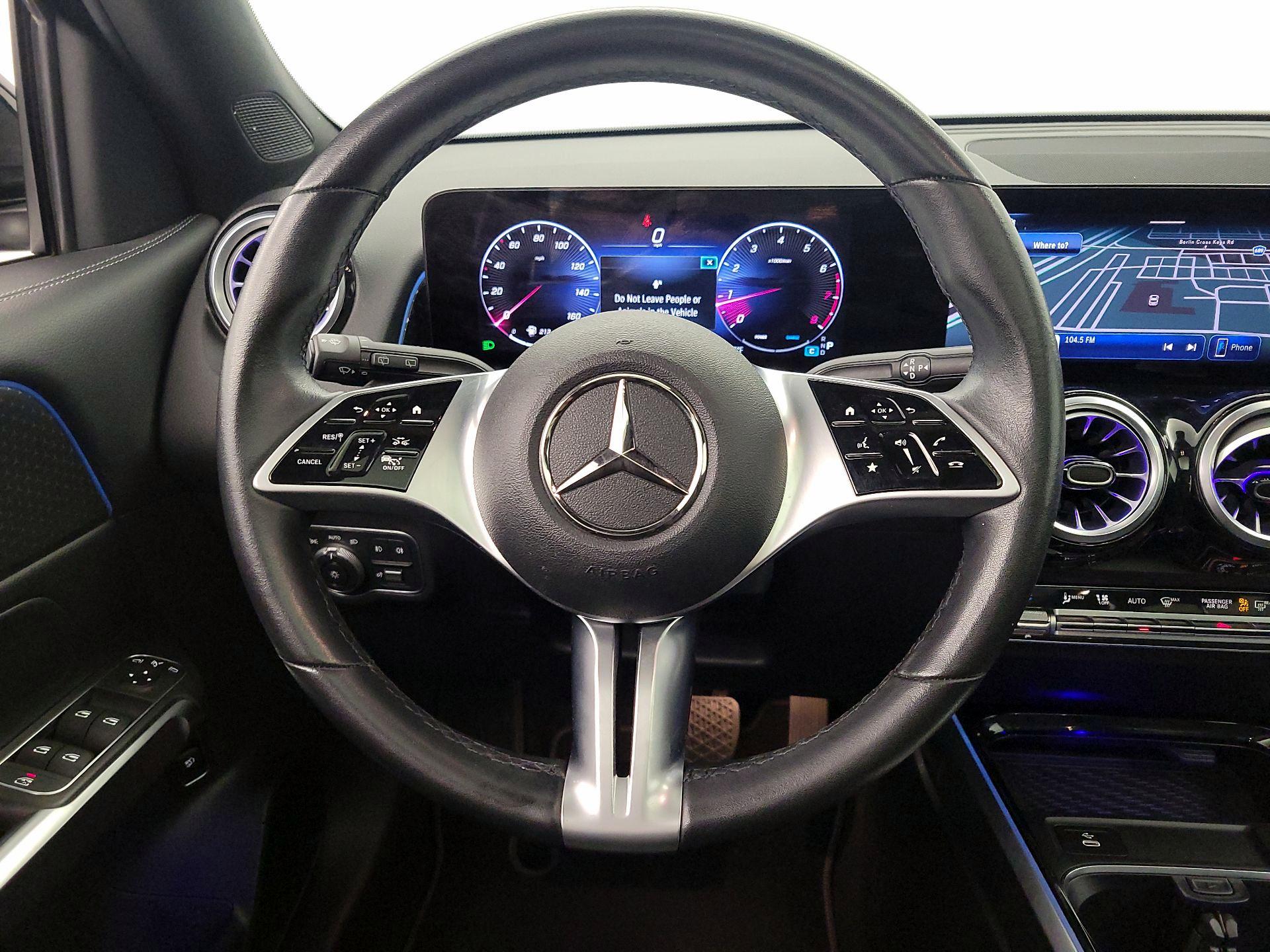 Thumbnail: 2024 Mercedes-Benz GLB - 10