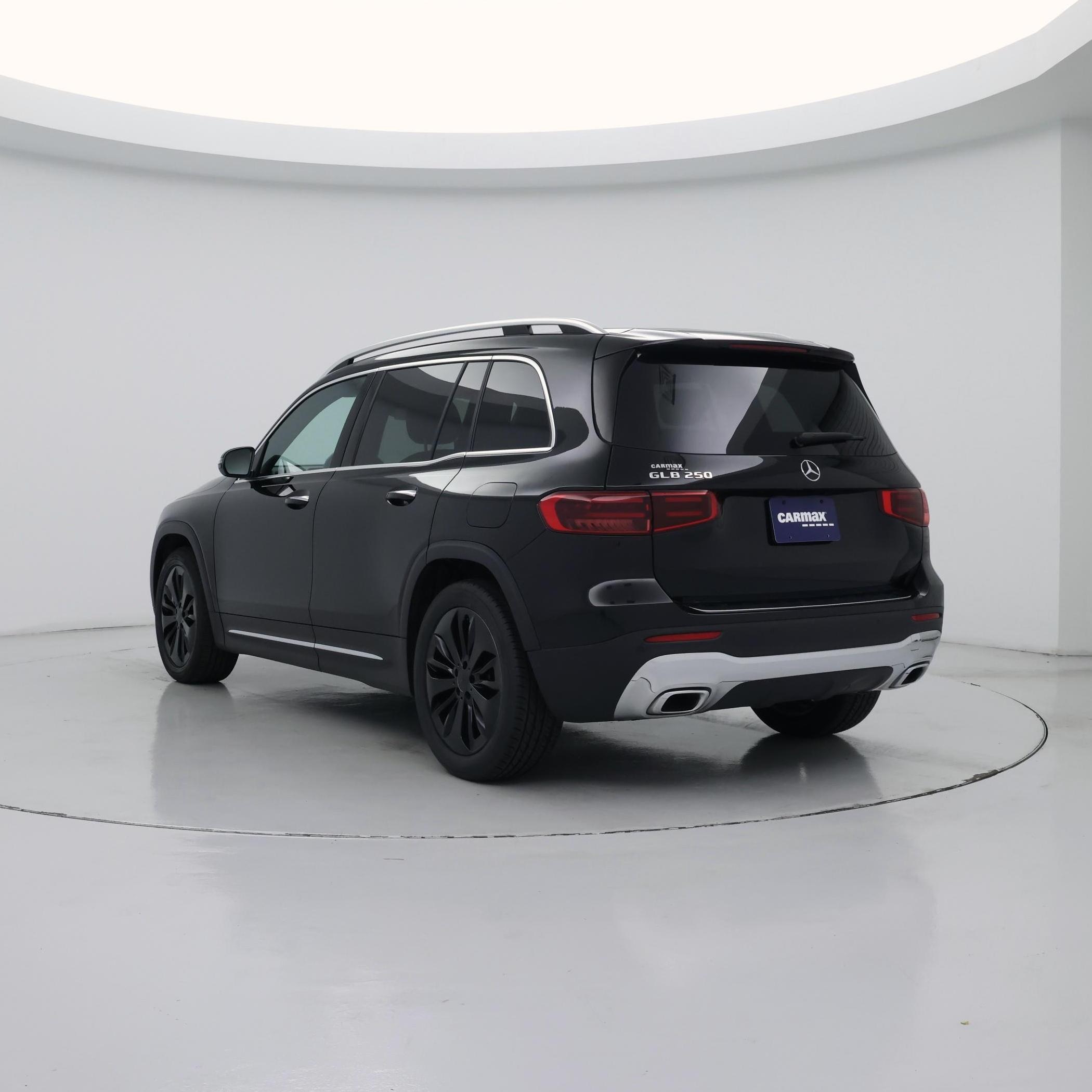 Thumbnail: 2024 Mercedes-Benz GLB - 2
