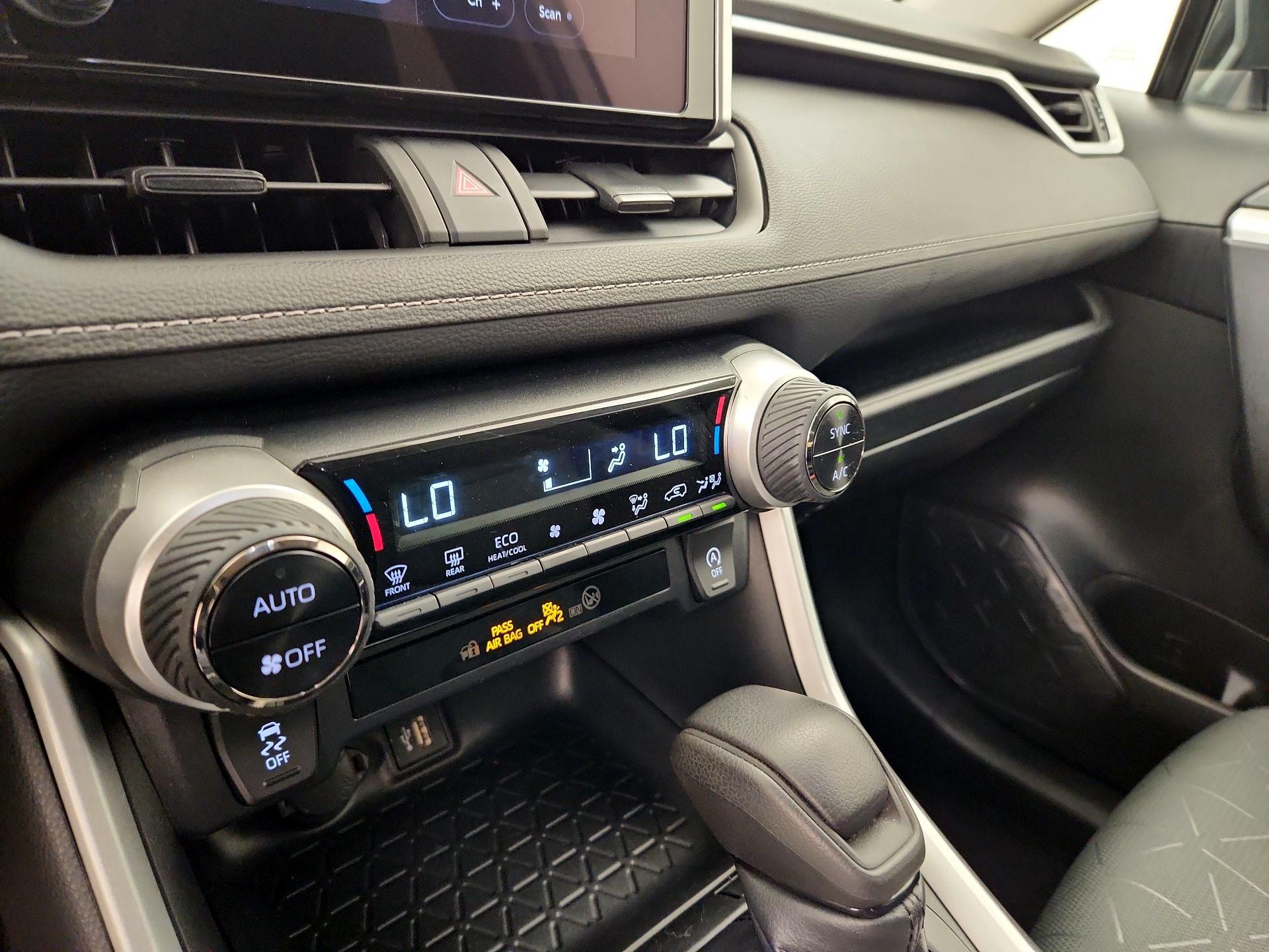 Thumbnail: 2023 Toyota RAV4 - 16