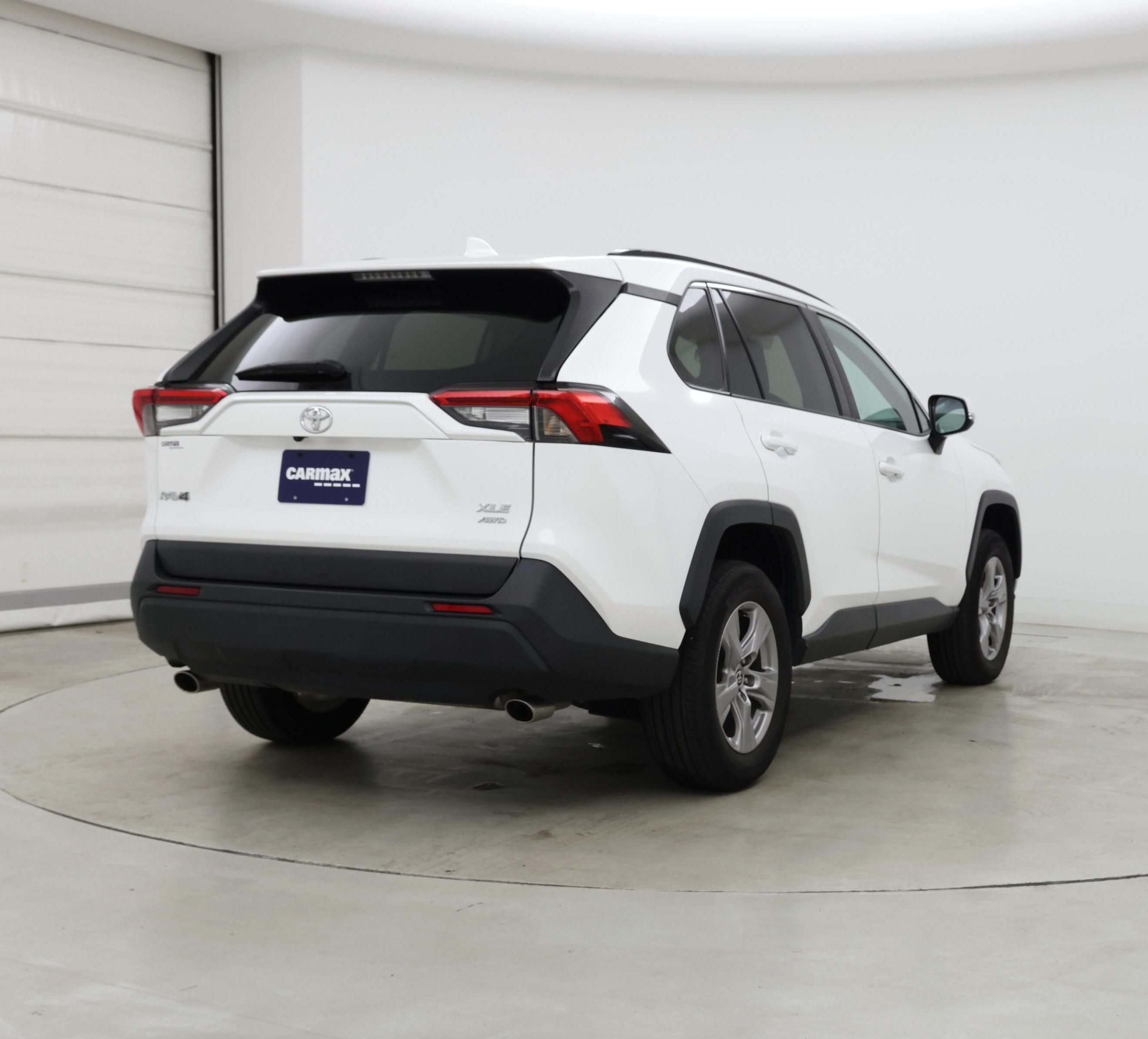 Thumbnail: 2023 Toyota RAV4 - 8