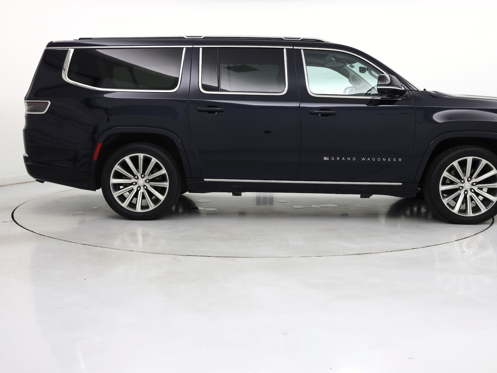 2023 Jeep Grand Wagoneer L Series II - Photo 8