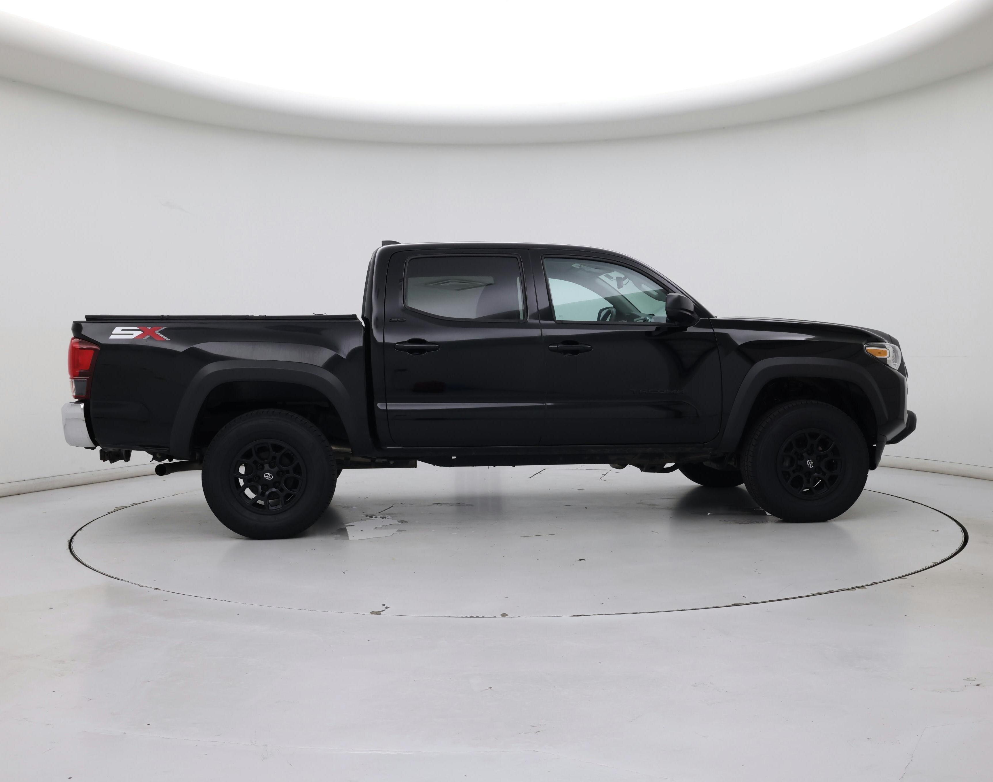 Thumbnail: 2023 Toyota Tacoma - 7