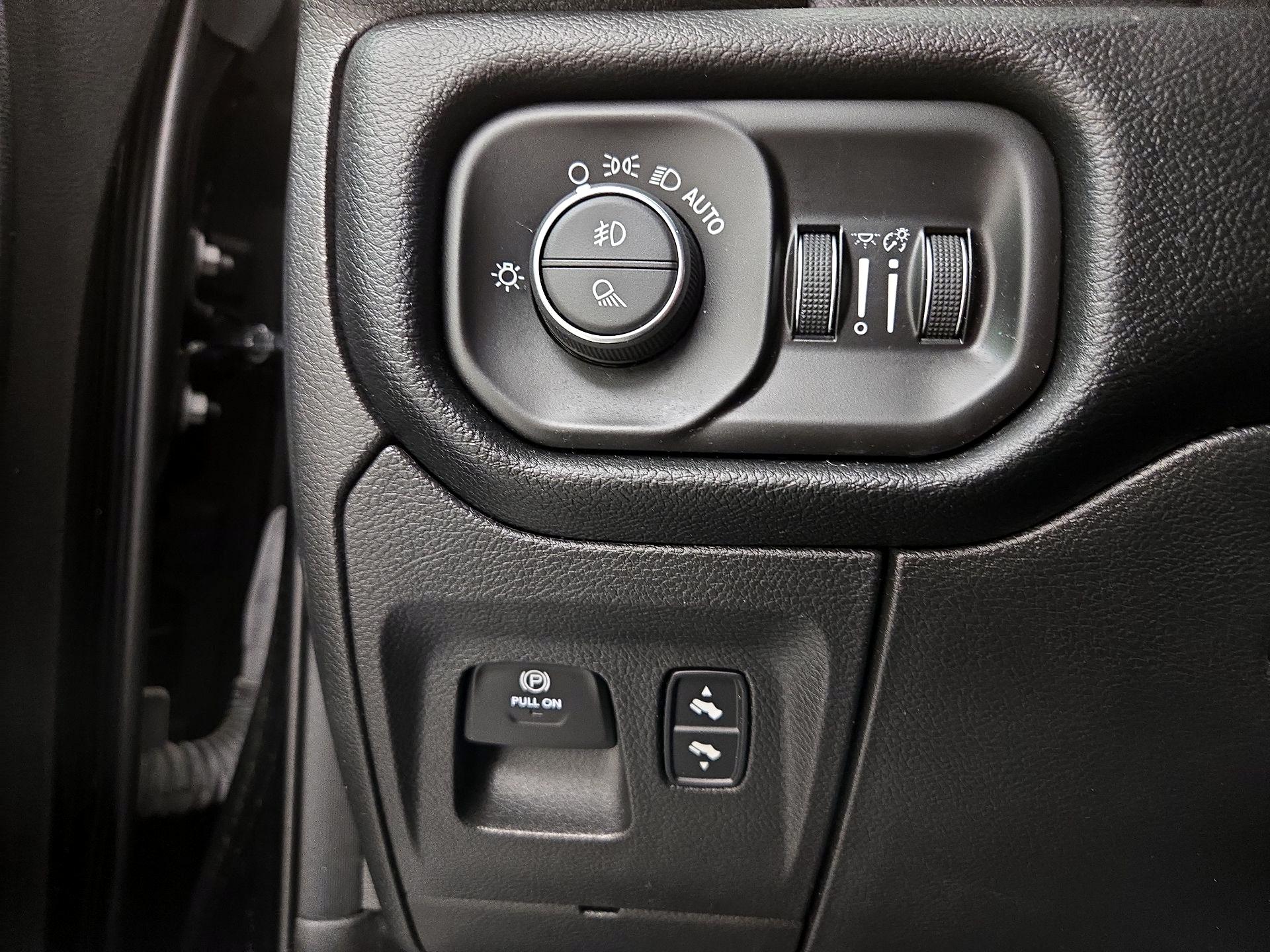 Thumbnail: 2022 RAM 1500 - 13