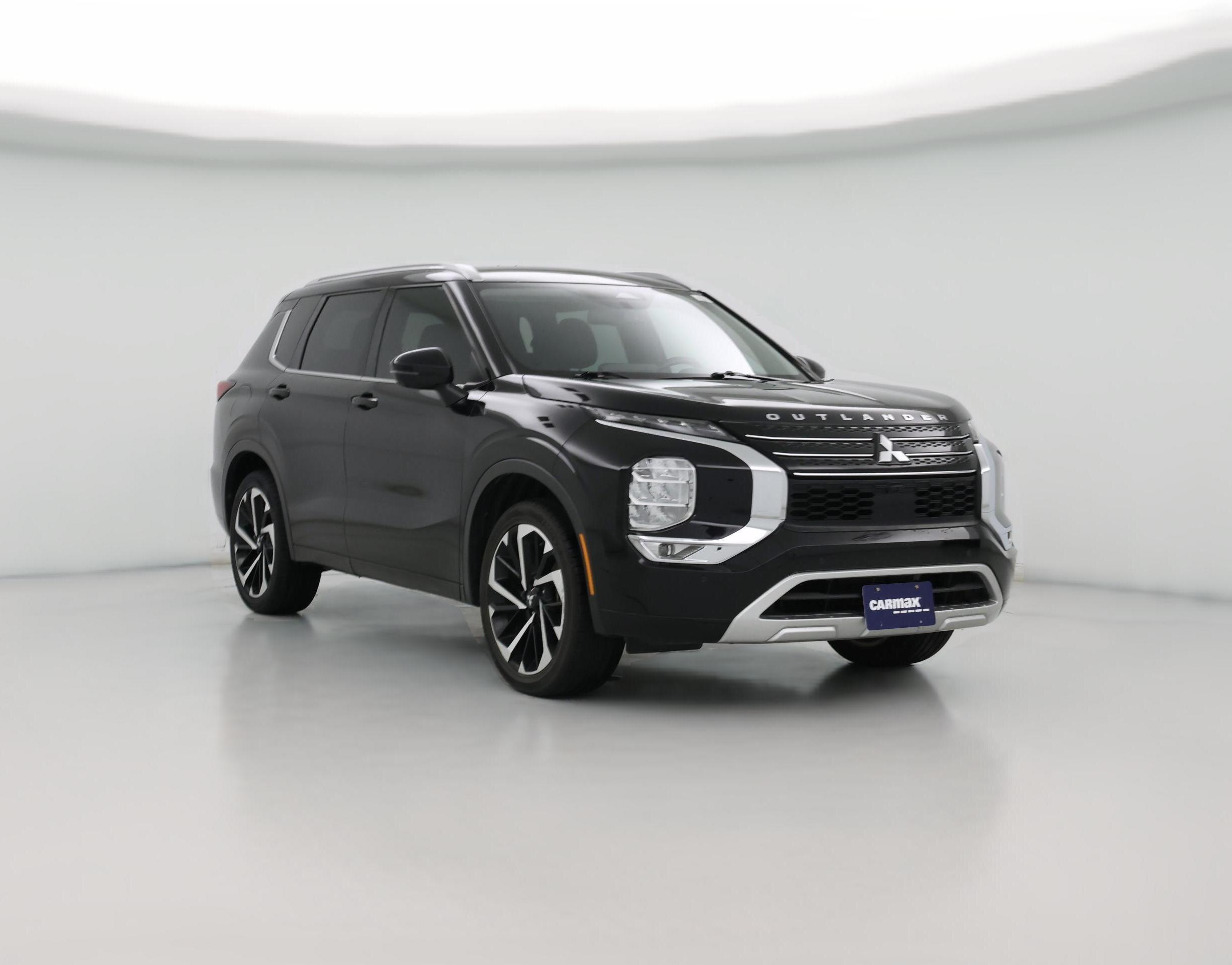 Thumbnail: 2022 Mitsubishi Outlander - 1