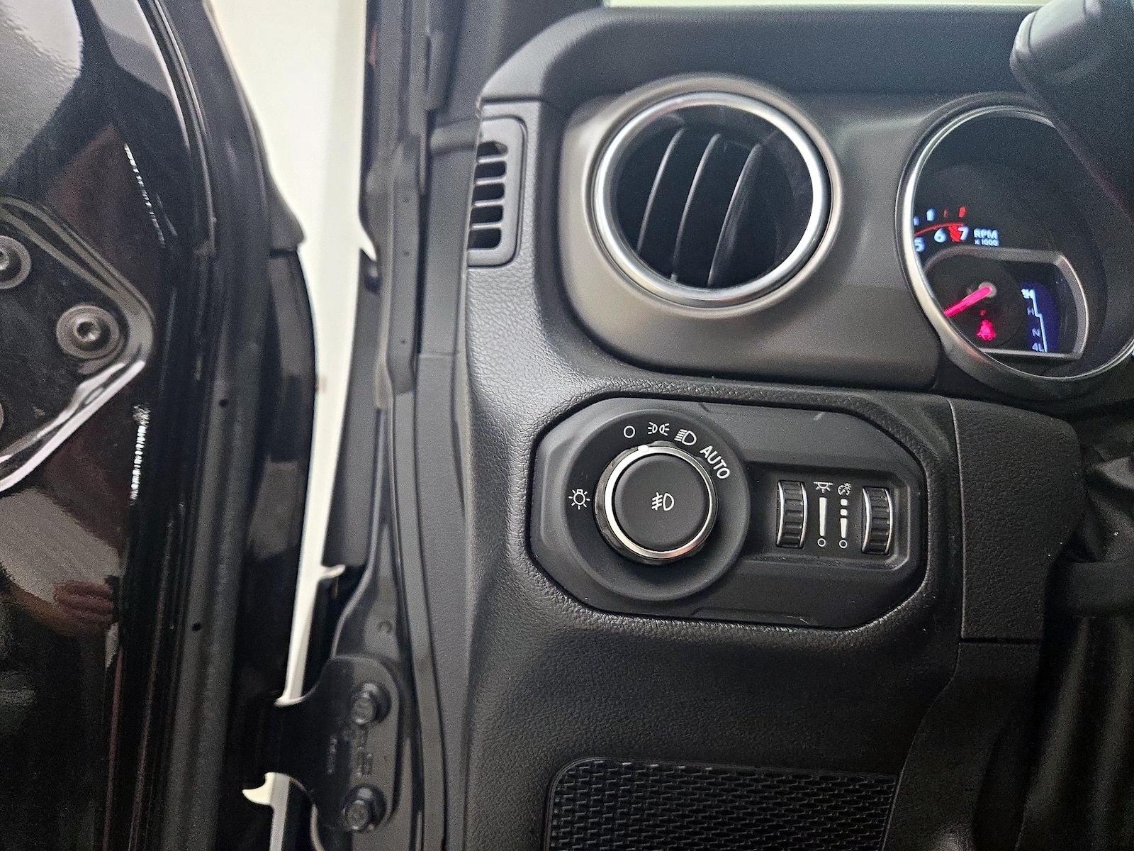 2022 Jeep Wrangler Unlimited Rubicon - Photo 14