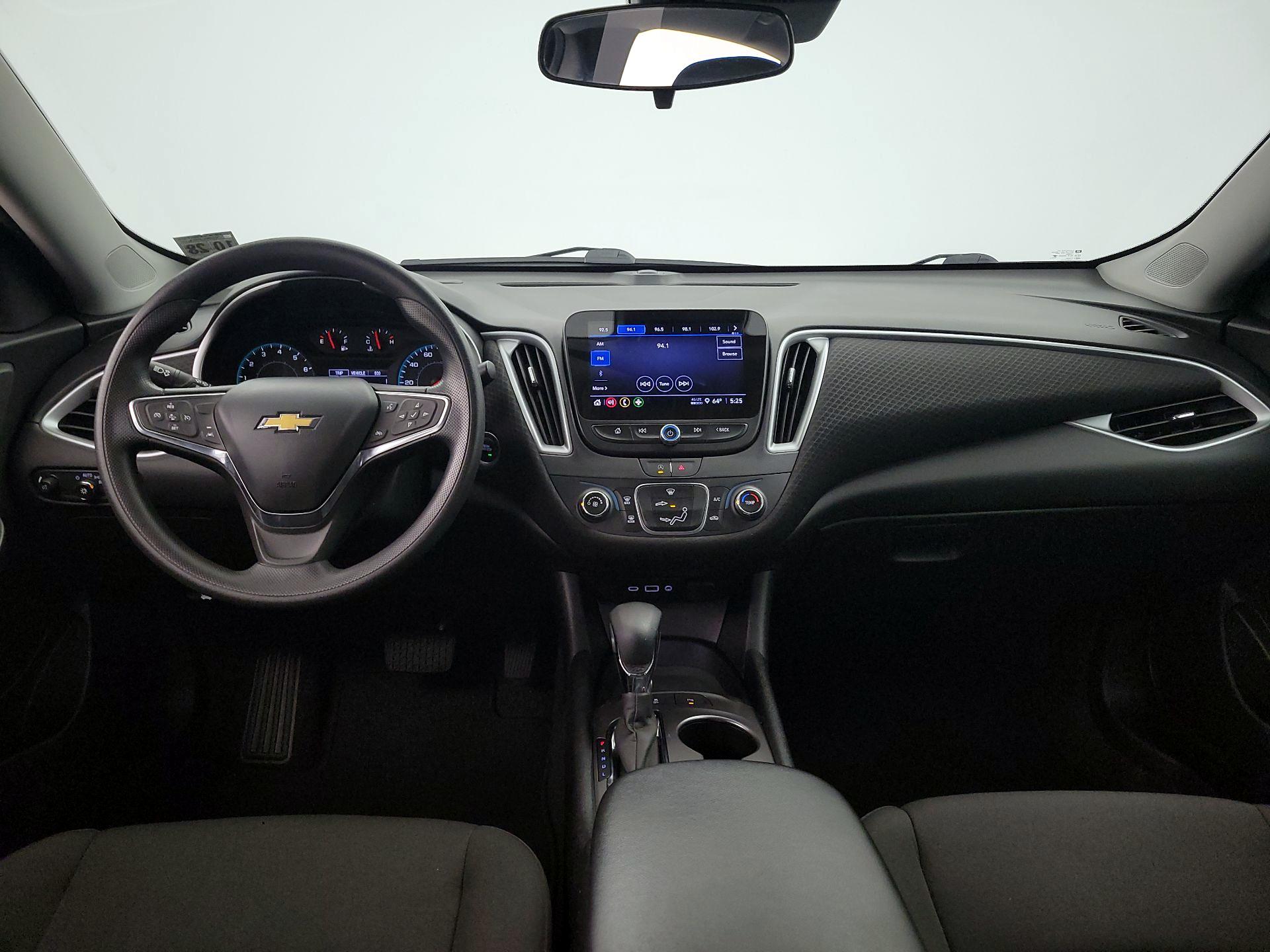 Thumbnail: 2024 Chevrolet Malibu - 9