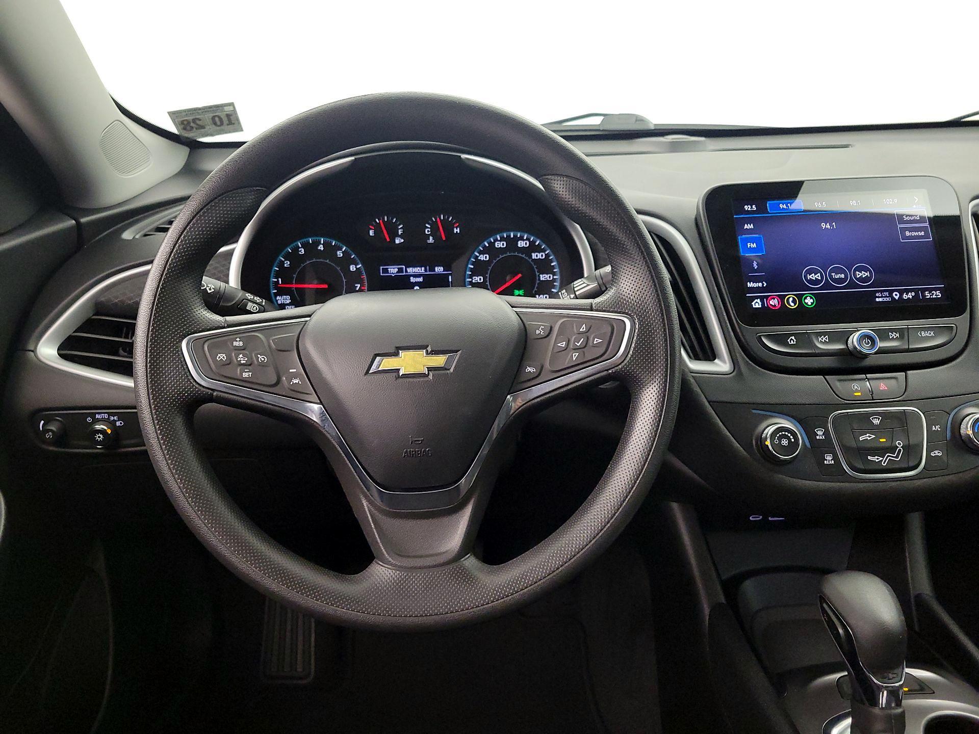 Thumbnail: 2024 Chevrolet Malibu - 10