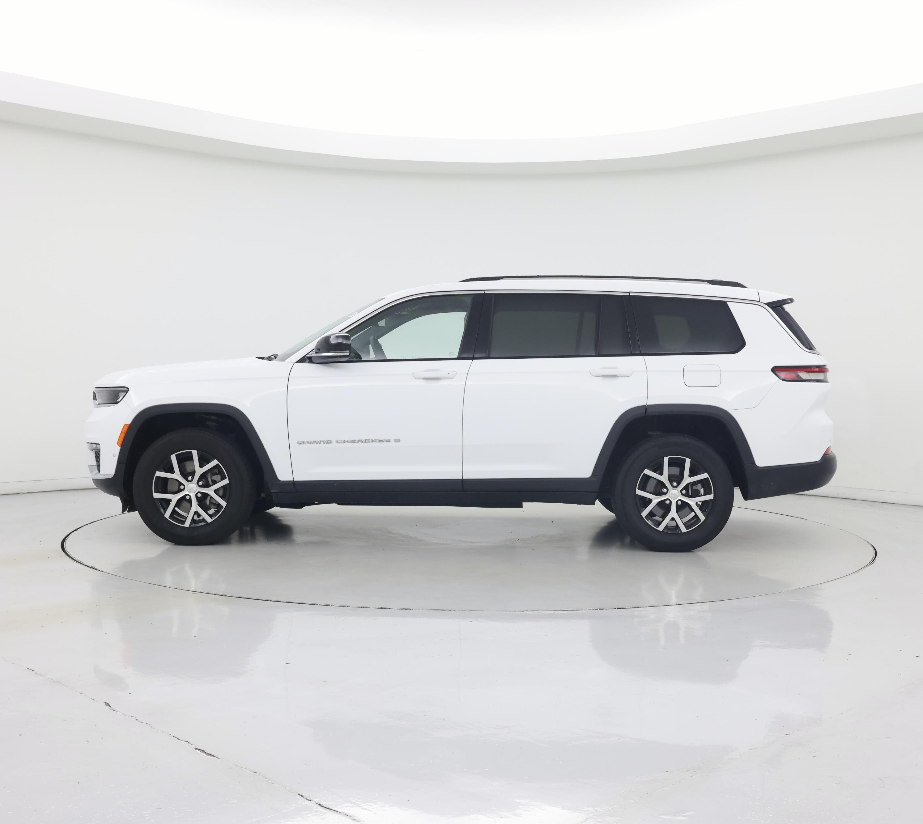 Thumbnail: 2023 Jeep Grand Cherokee L - 3