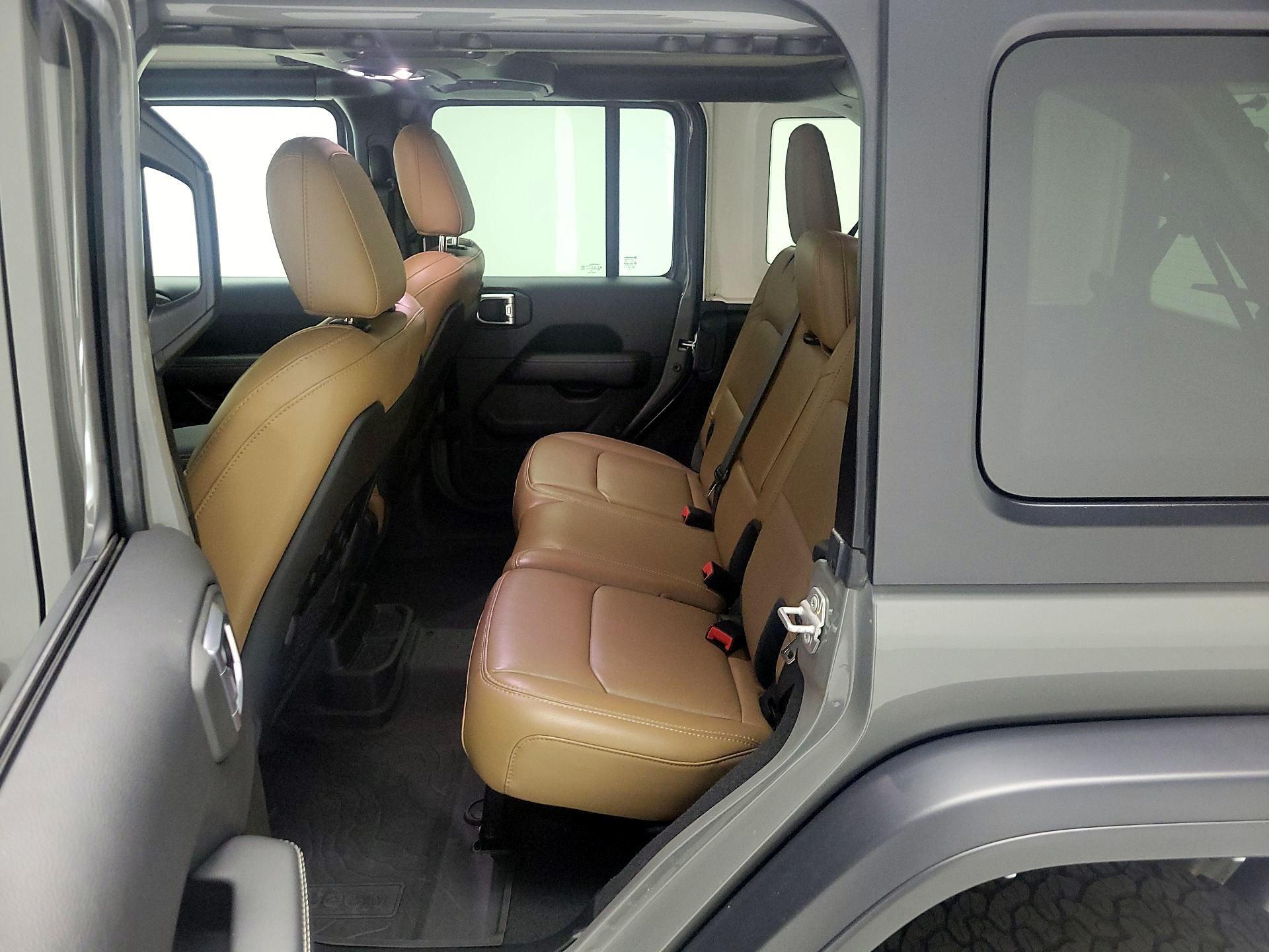 Thumbnail: 2022 Jeep Wrangler - 17