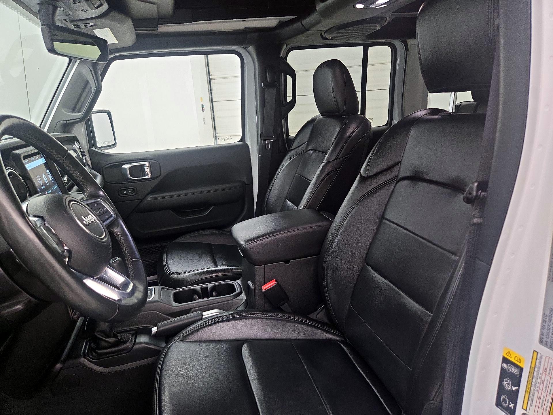 Thumbnail: 2022 Jeep Wrangler - 11