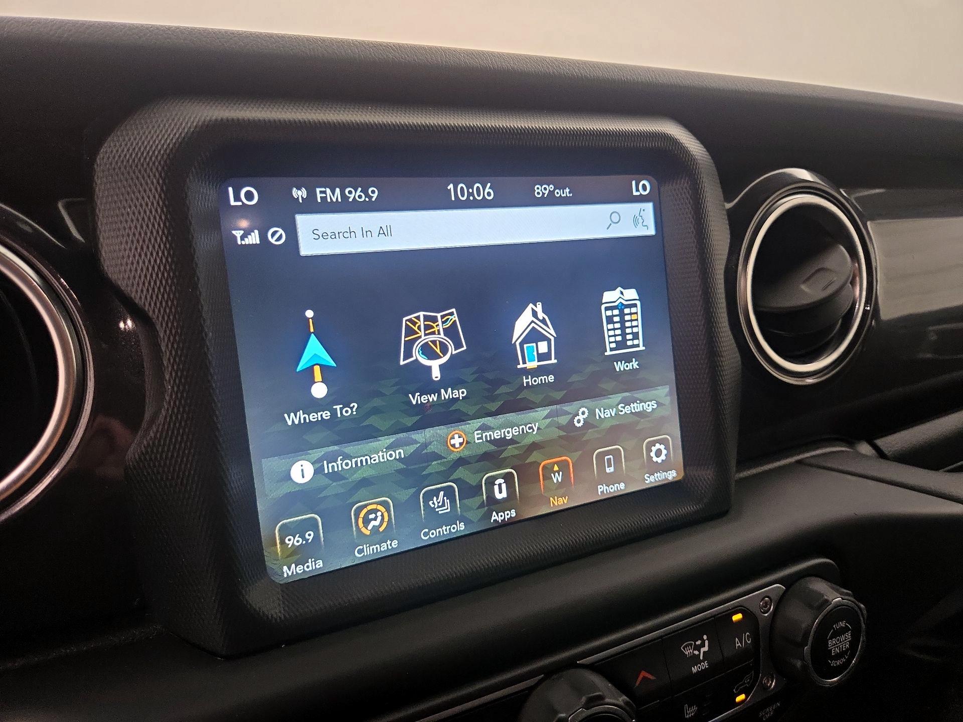 Thumbnail: 2022 Jeep Wrangler - 14