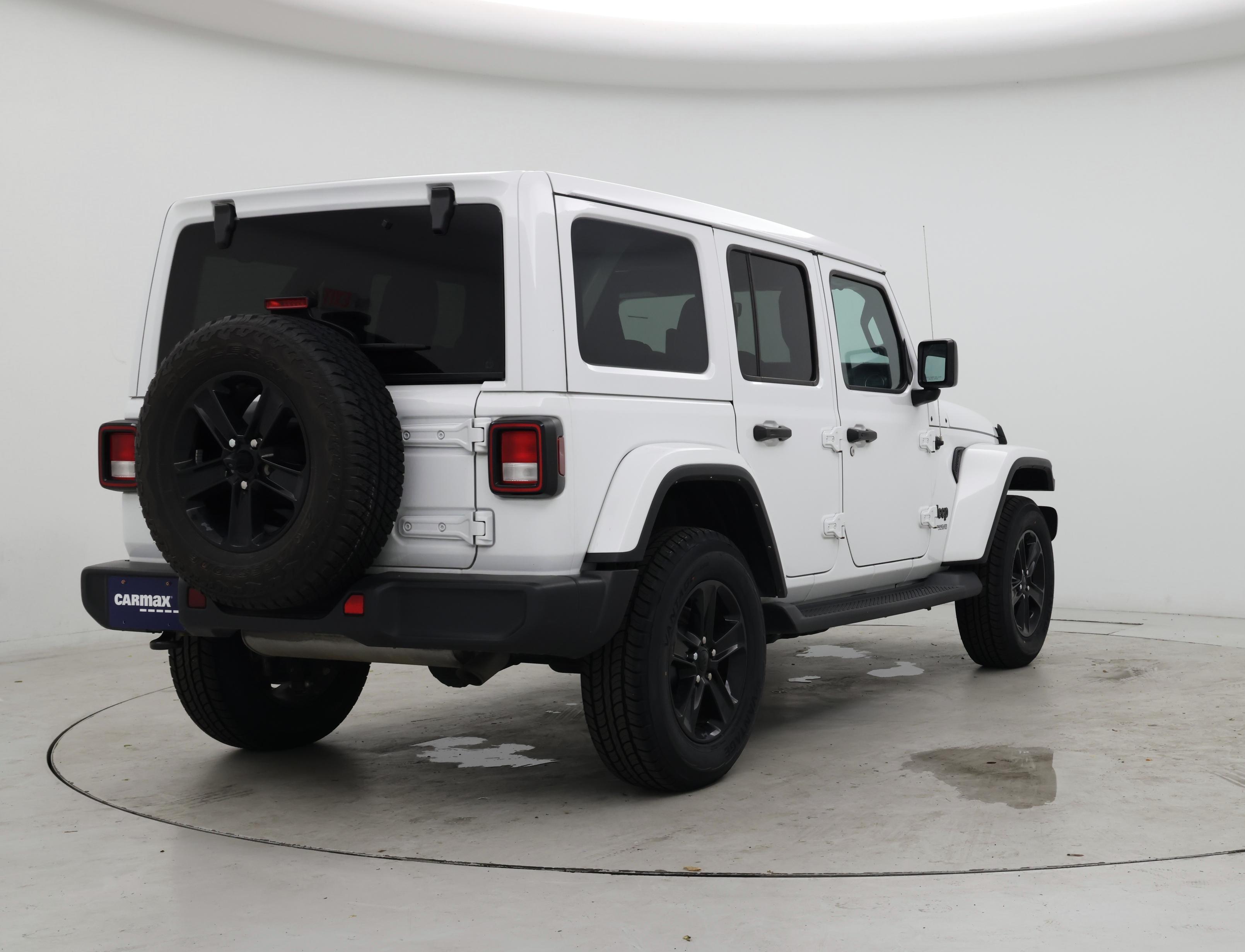 Thumbnail: 2022 Jeep Wrangler - 8