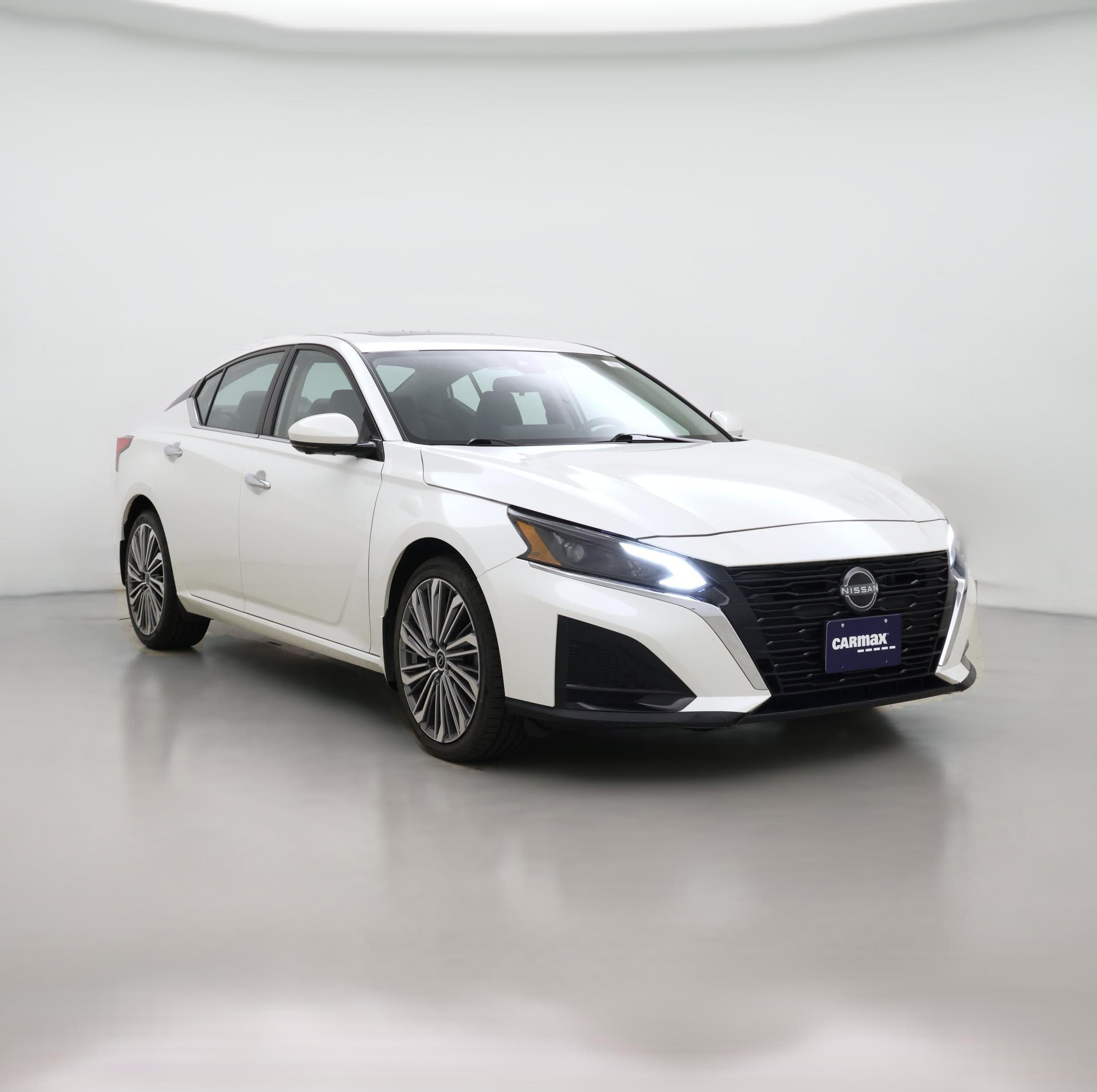 Thumbnail: 2023 Nissan Altima - 1