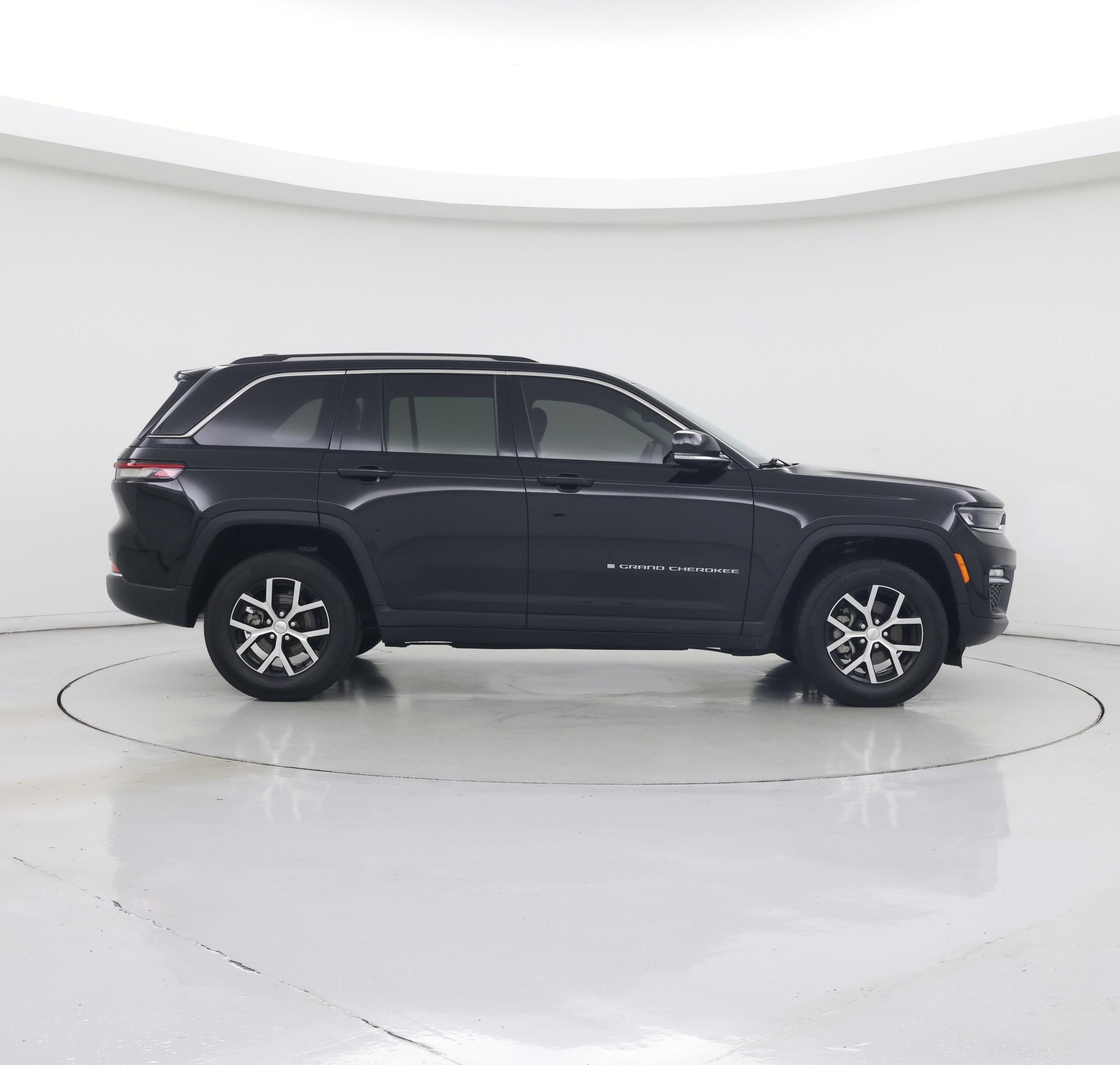 Thumbnail: 2023 Jeep Grand Cherokee - 7