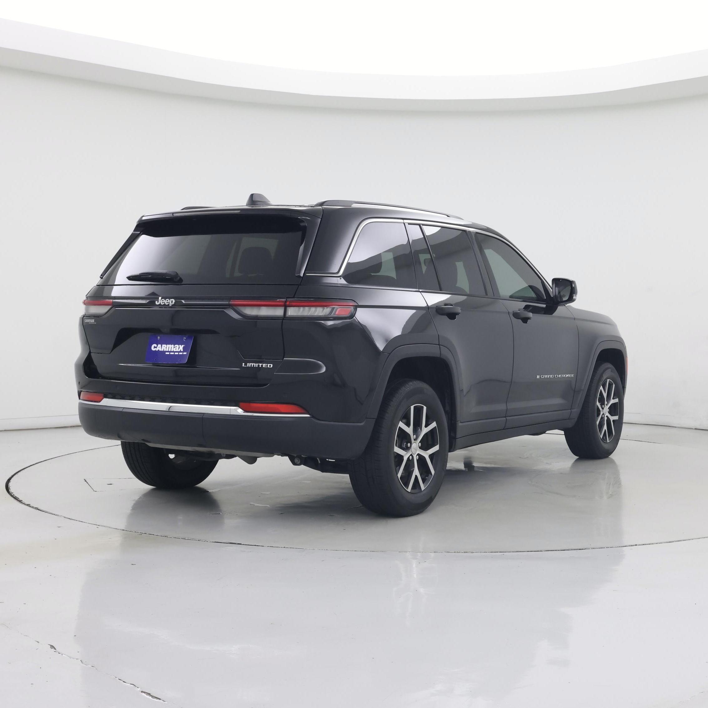 Thumbnail: 2023 Jeep Grand Cherokee - 8