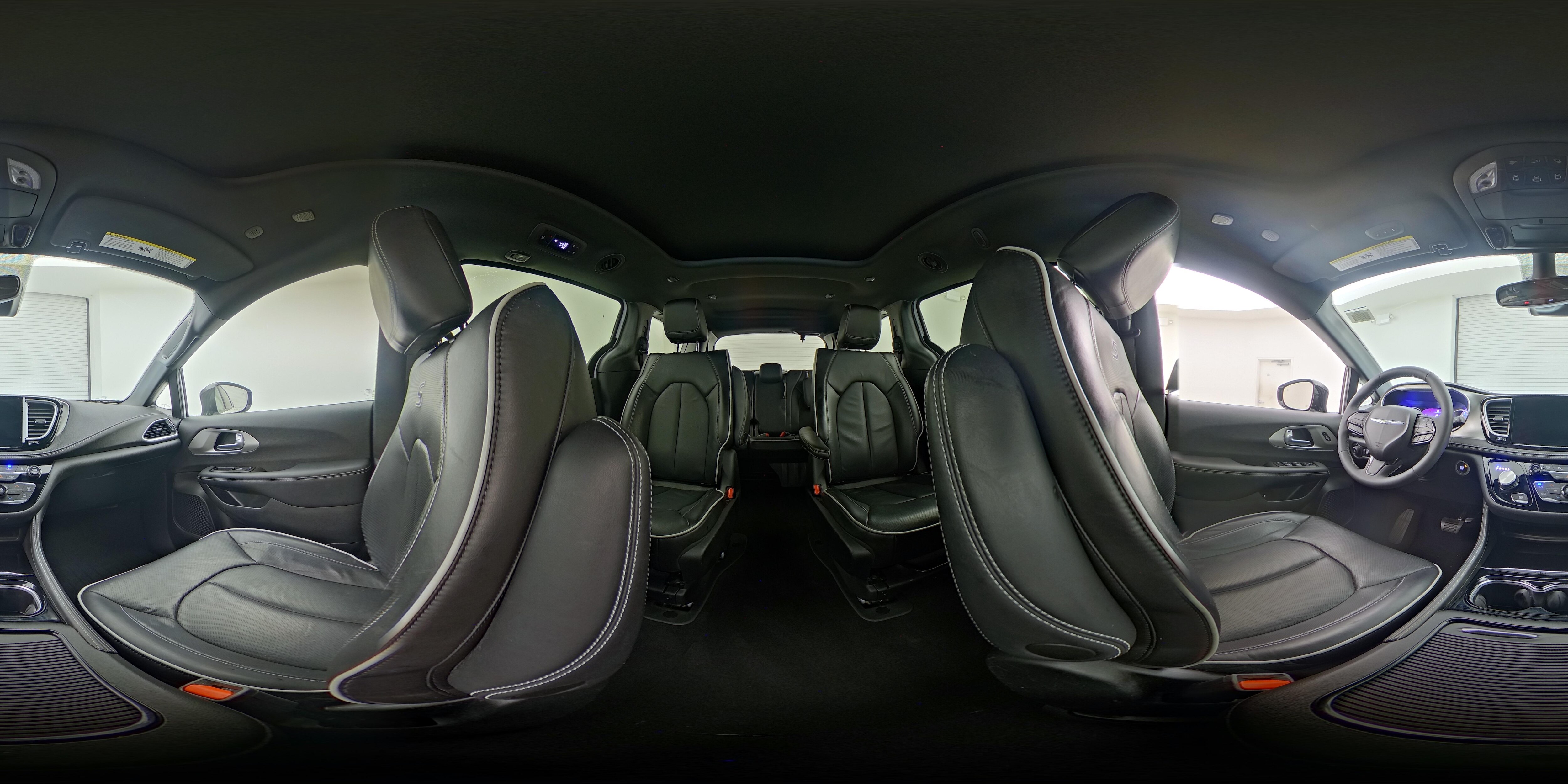 2023 Chrysler Pacifica Hybrid Limited - Photo 26