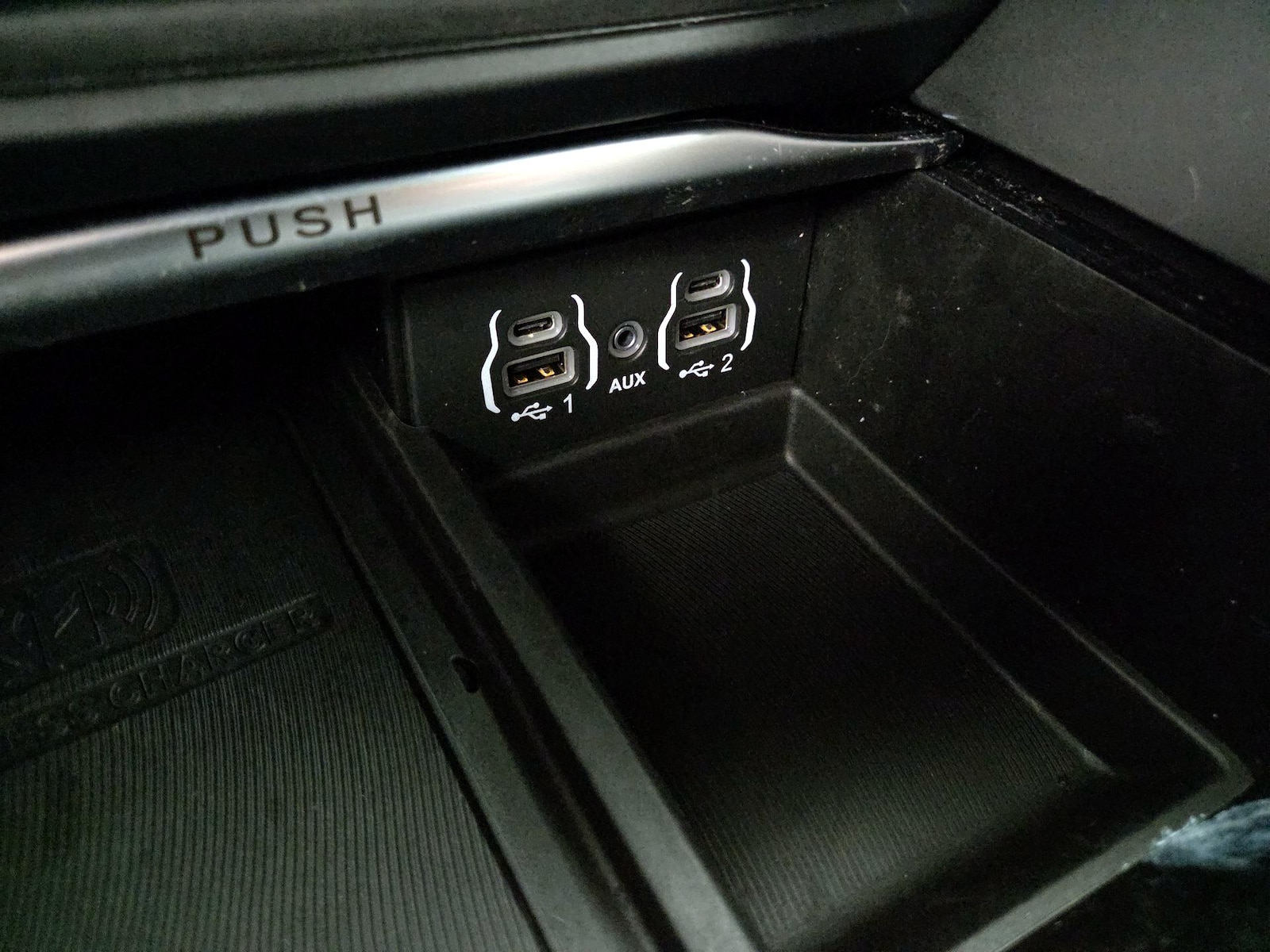 2023 Chrysler Pacifica Hybrid Limited - Photo 19