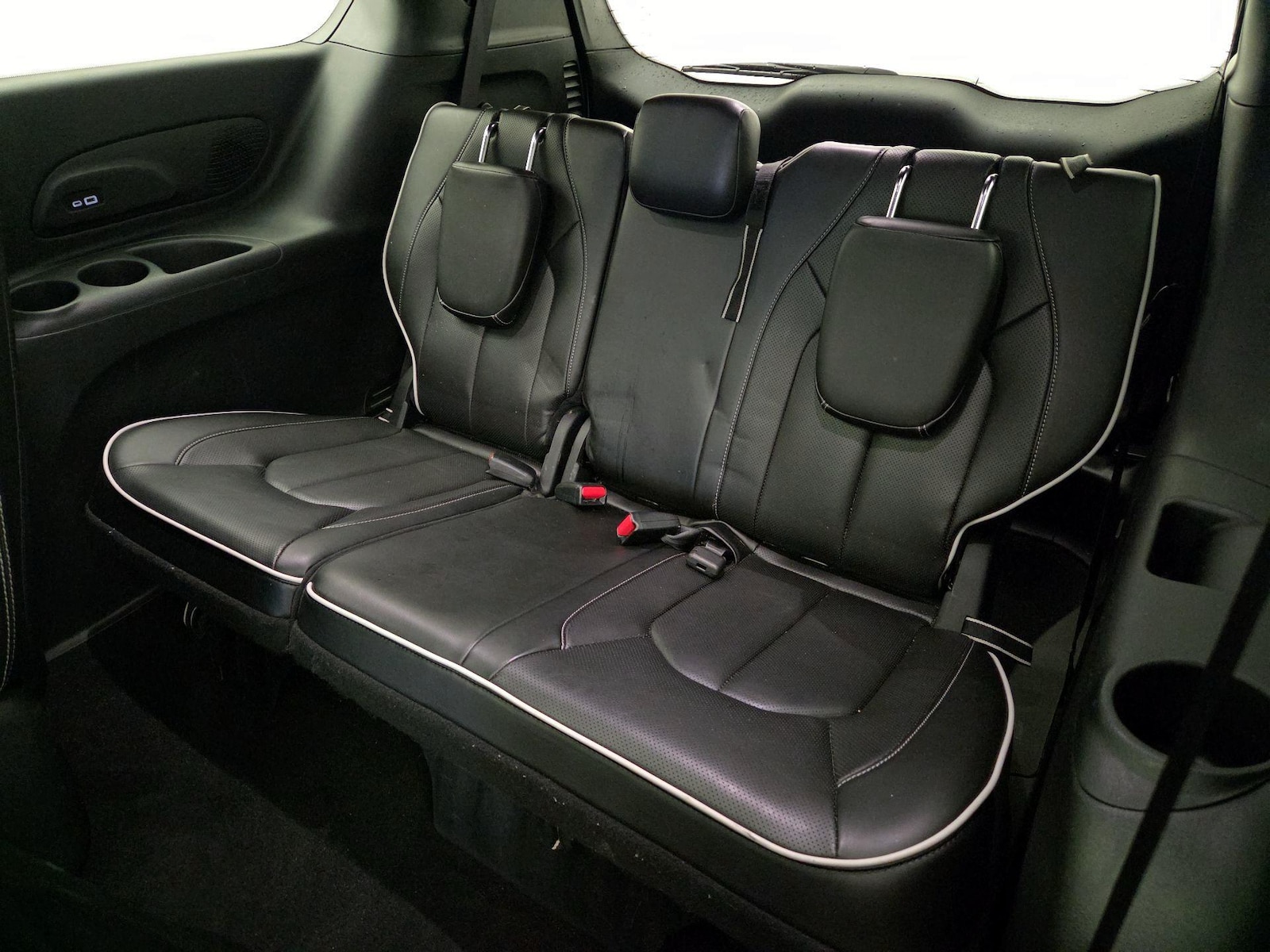 2023 Chrysler Pacifica Hybrid Limited - Photo 22