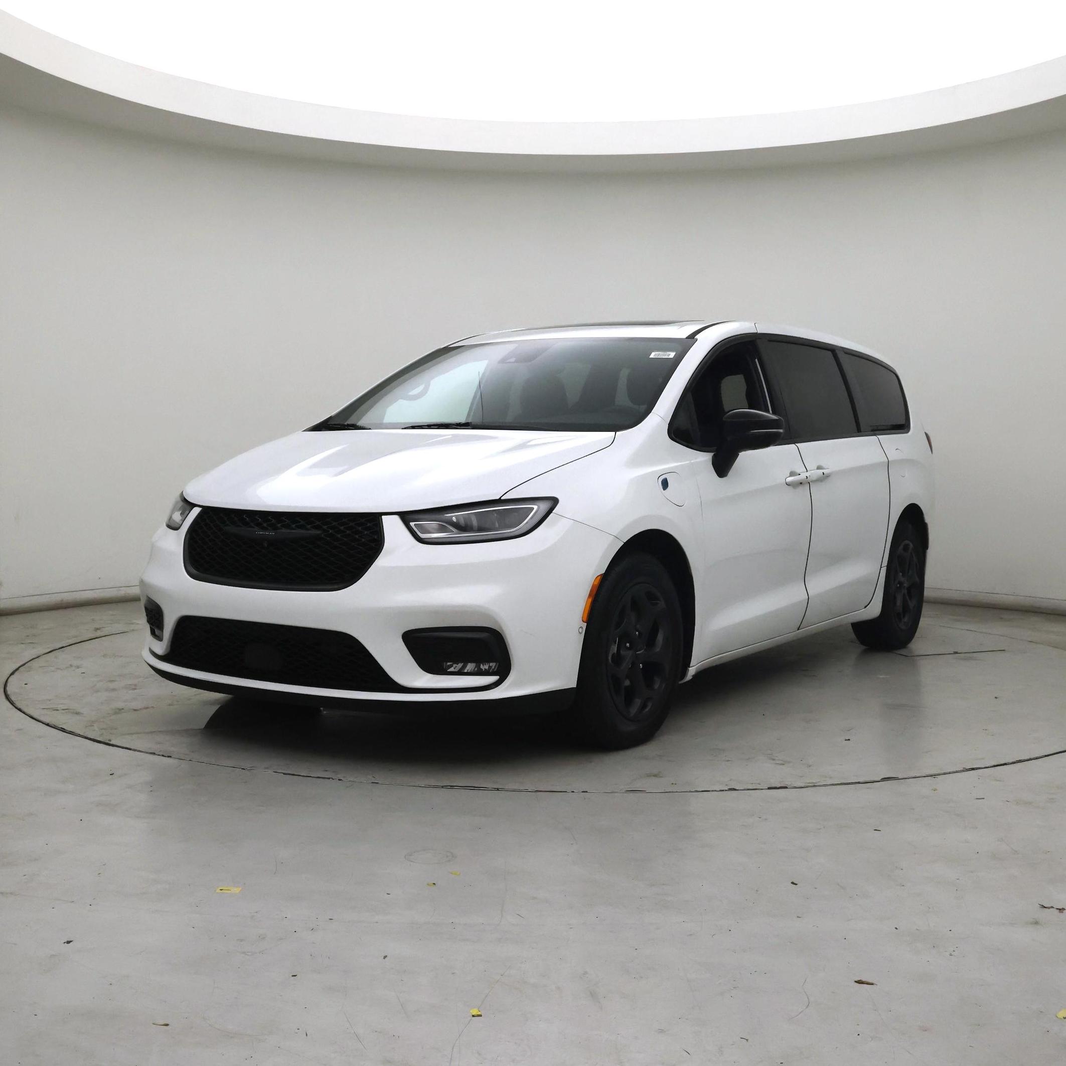 Thumbnail: 2023 Chrysler Pacifica - 4
