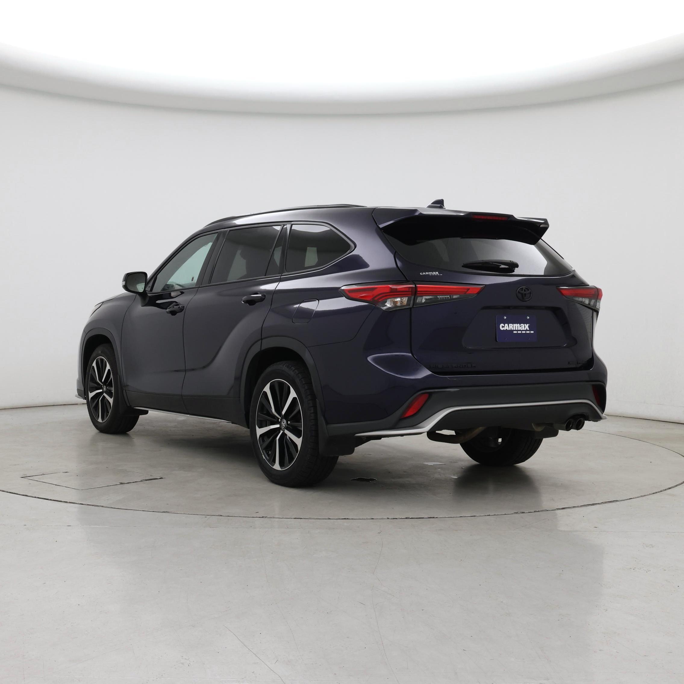 Thumbnail: 2022 Toyota Highlander - 2