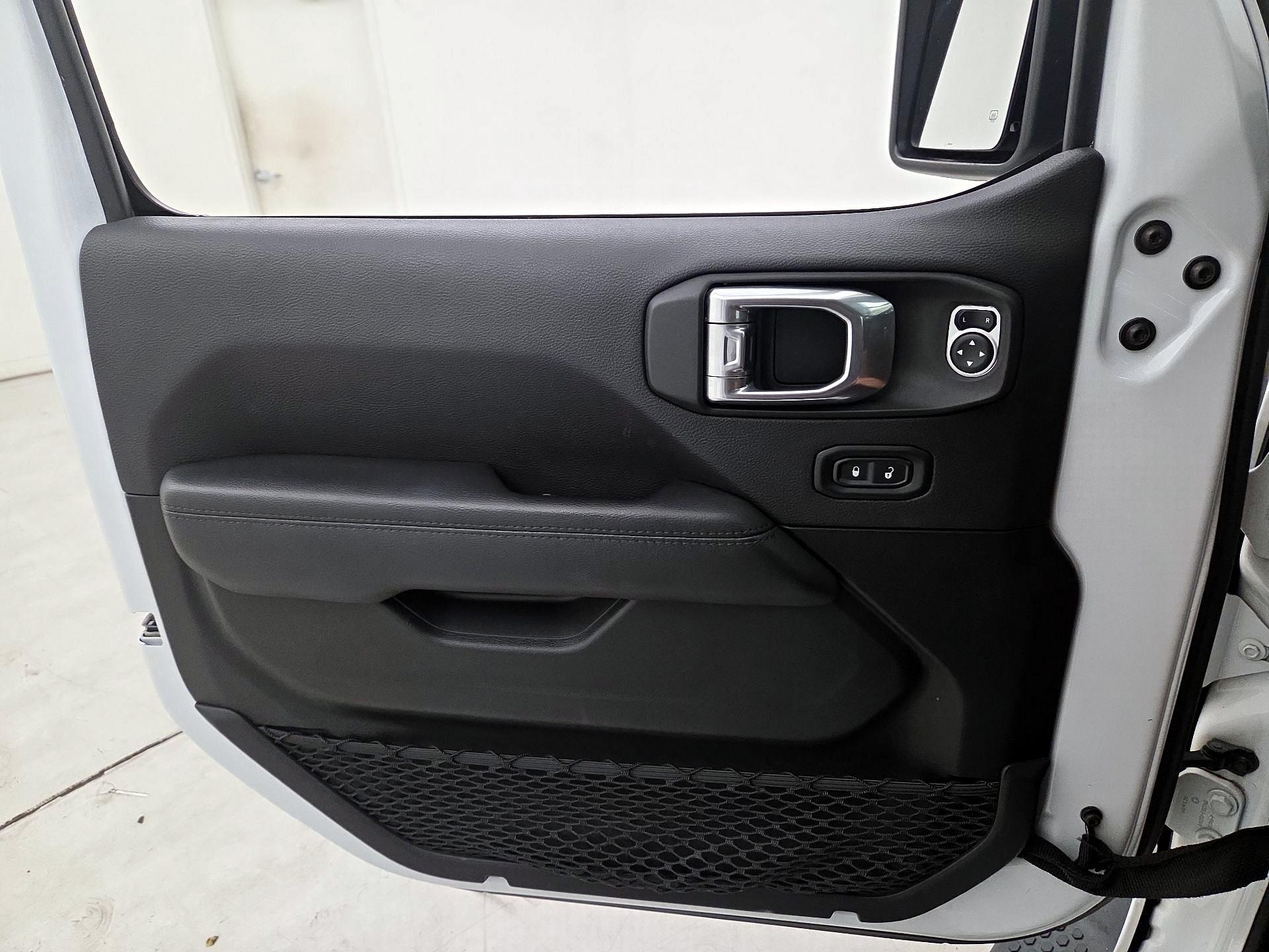 Thumbnail: 2021 Jeep Wrangler - 12
