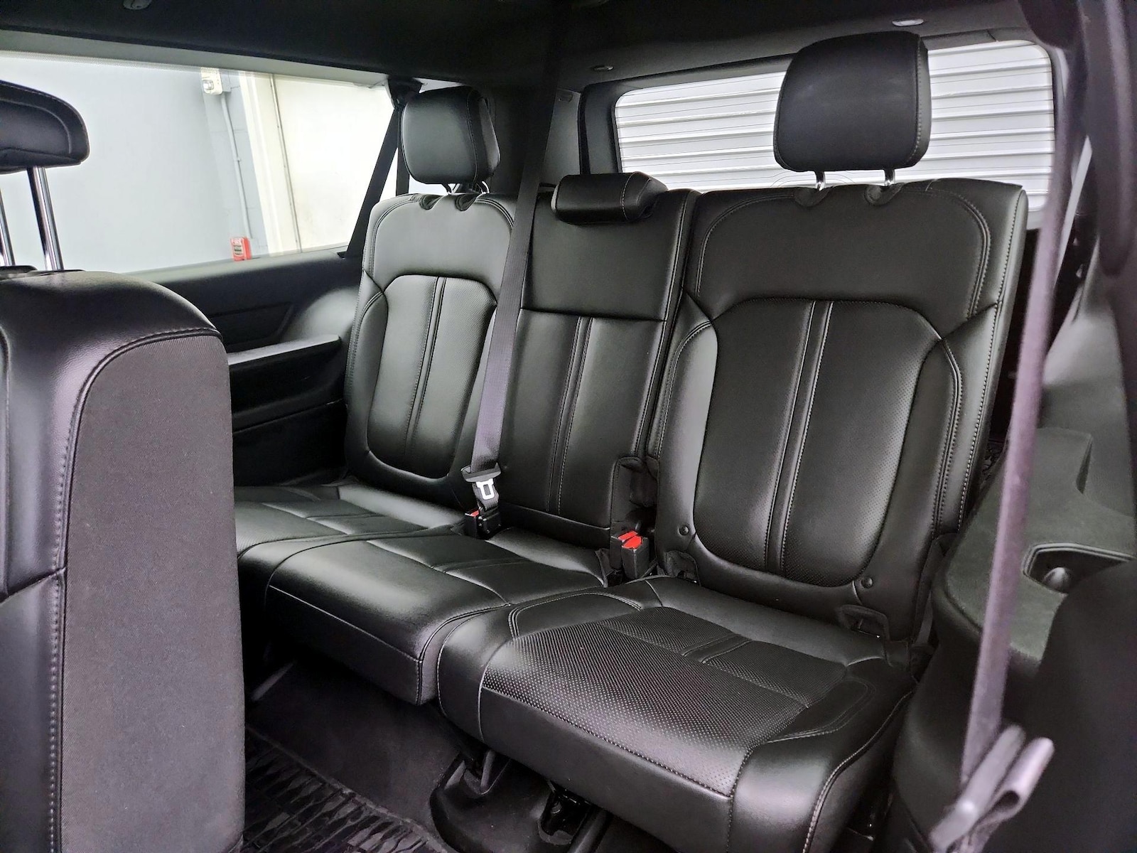 2024 Jeep Wagoneer L Series I - Photo 23