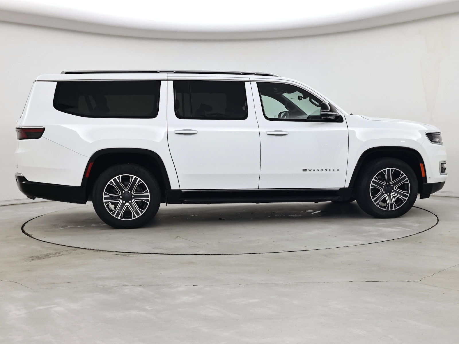 2024 Jeep Wagoneer L Series I - Photo 8