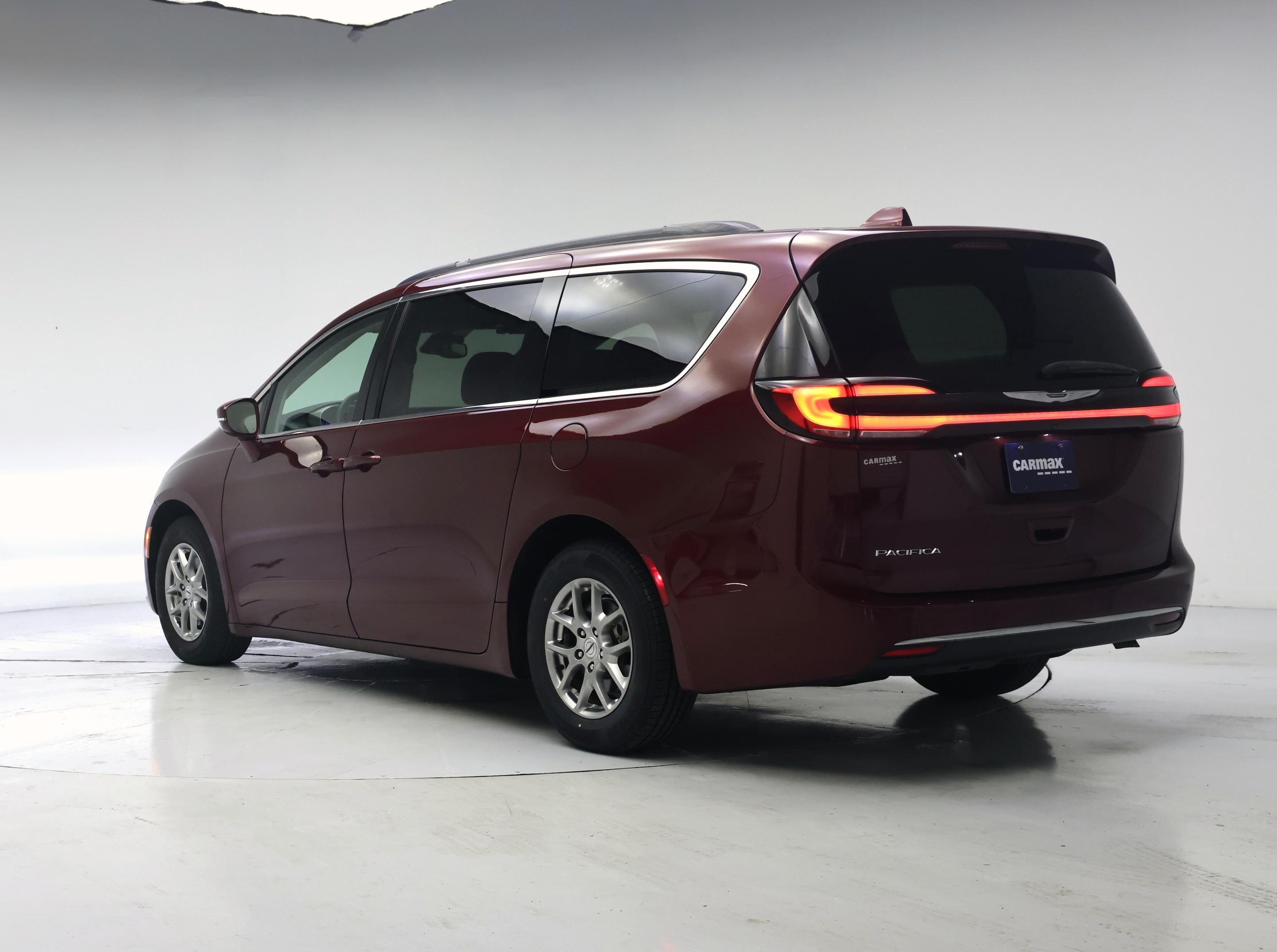 Thumbnail: 2021 Chrysler Pacifica - 2