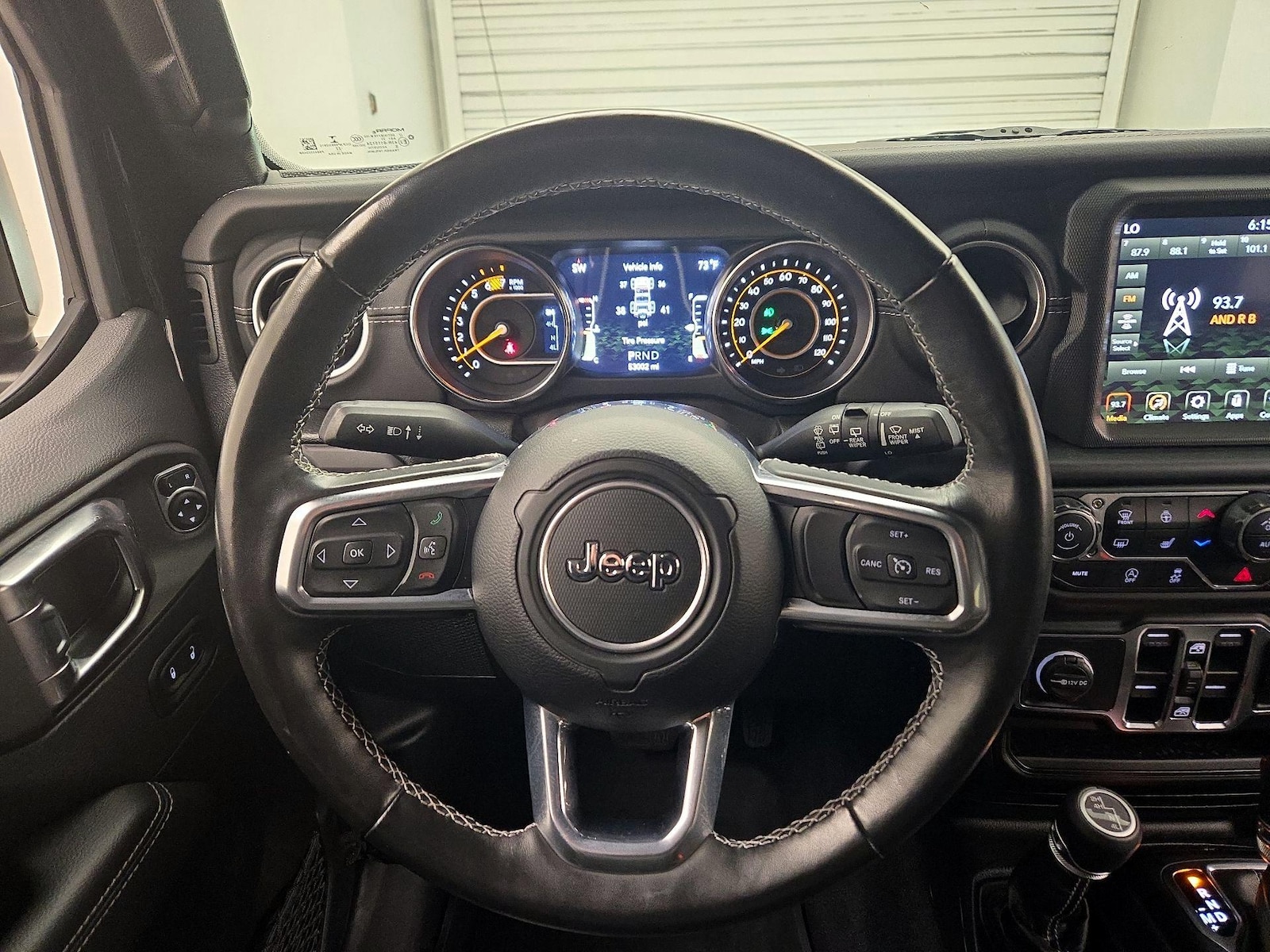 2022 Jeep Wrangler Unlimited Sahara - Photo 11