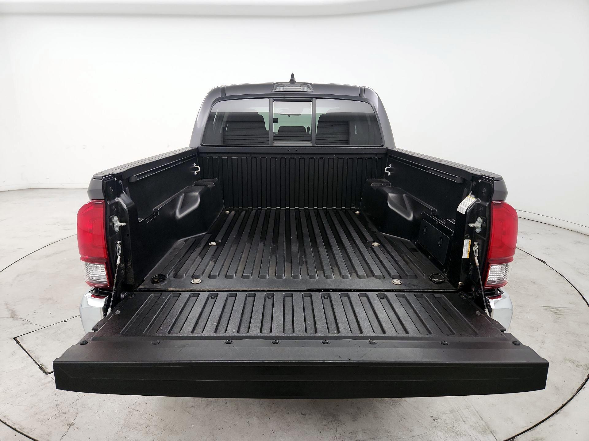 Thumbnail: 2022 Toyota Tacoma - 20