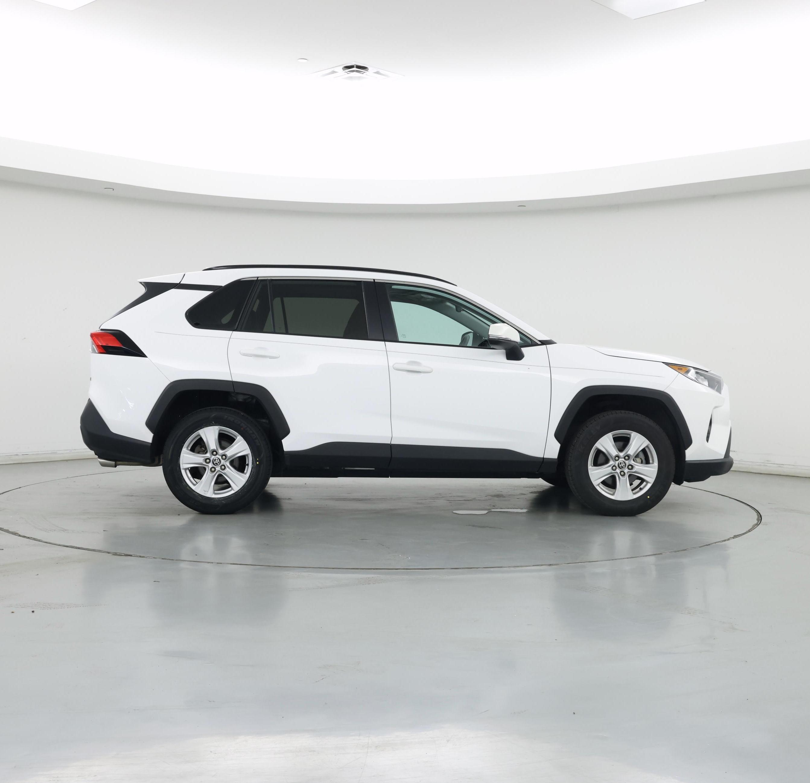 Thumbnail: 2021 Toyota RAV4 - 7