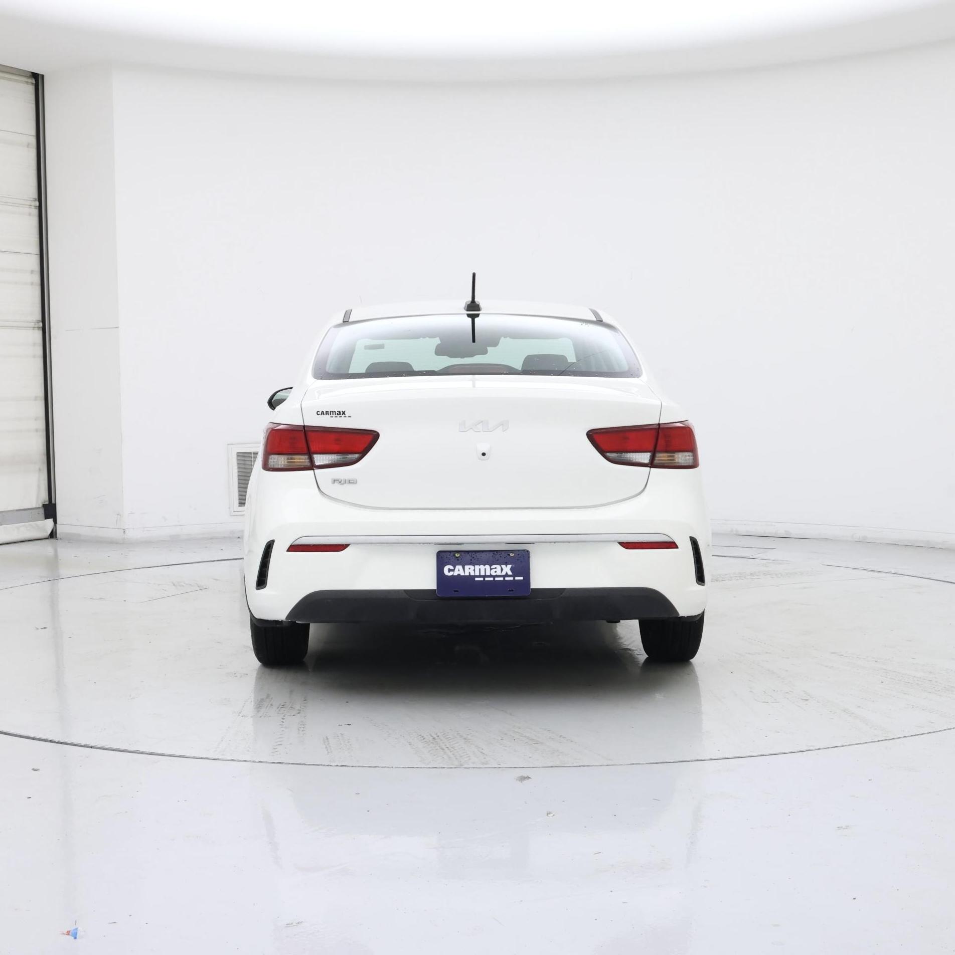 Thumbnail: 2022 Kia Rio - 6