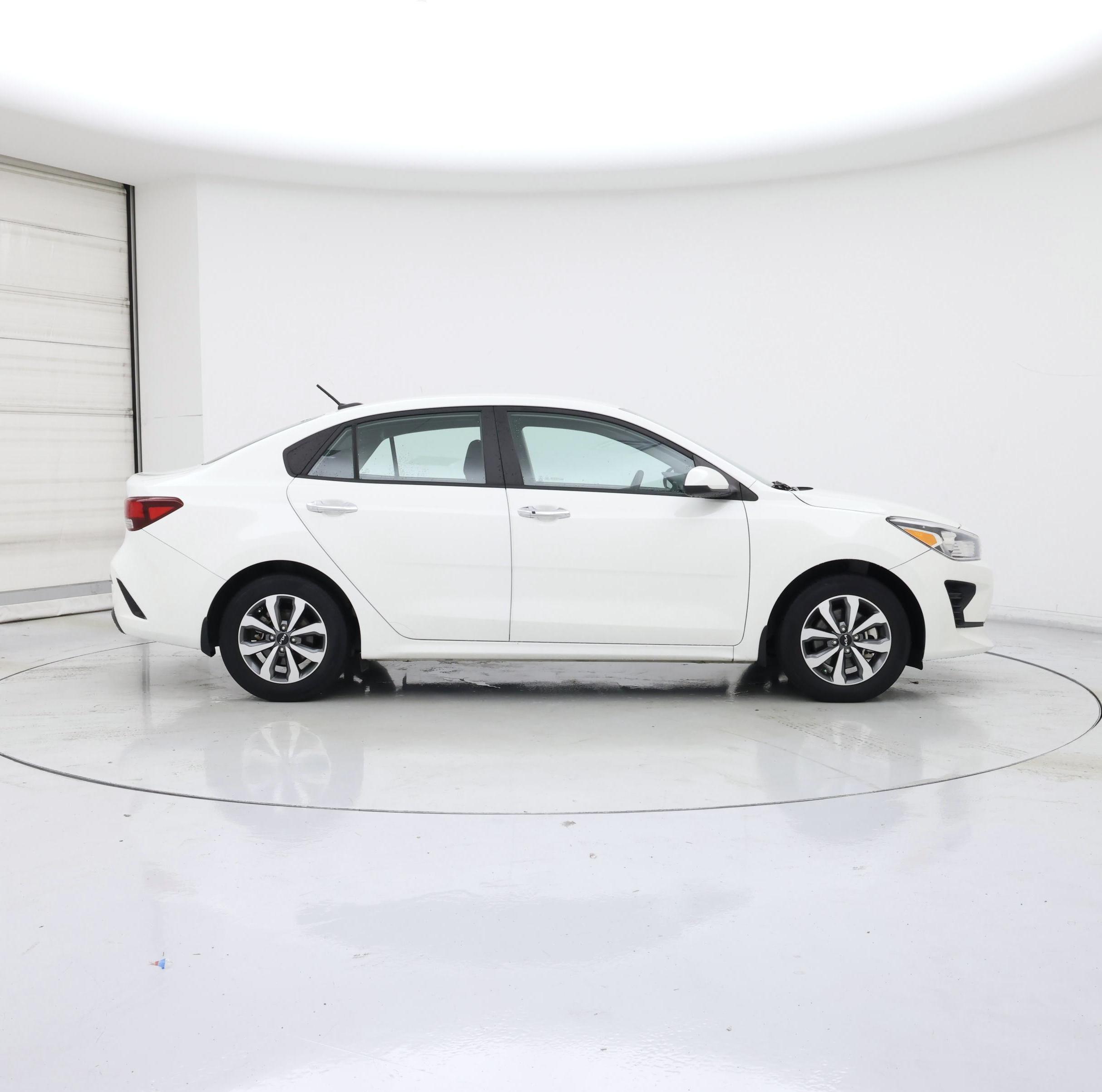 Thumbnail: 2022 Kia Rio - 7