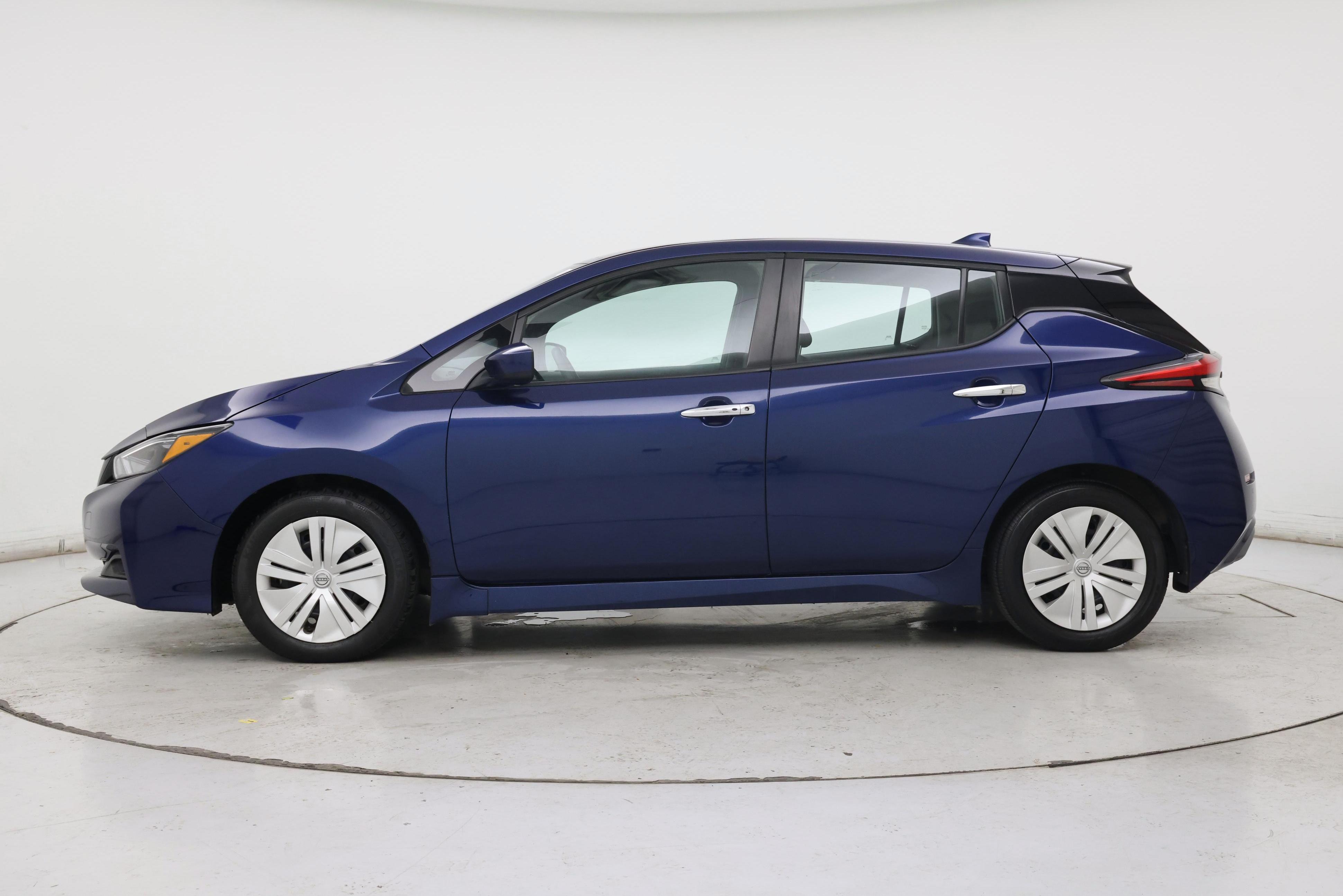 Thumbnail: 2023 Nissan Leaf - 3