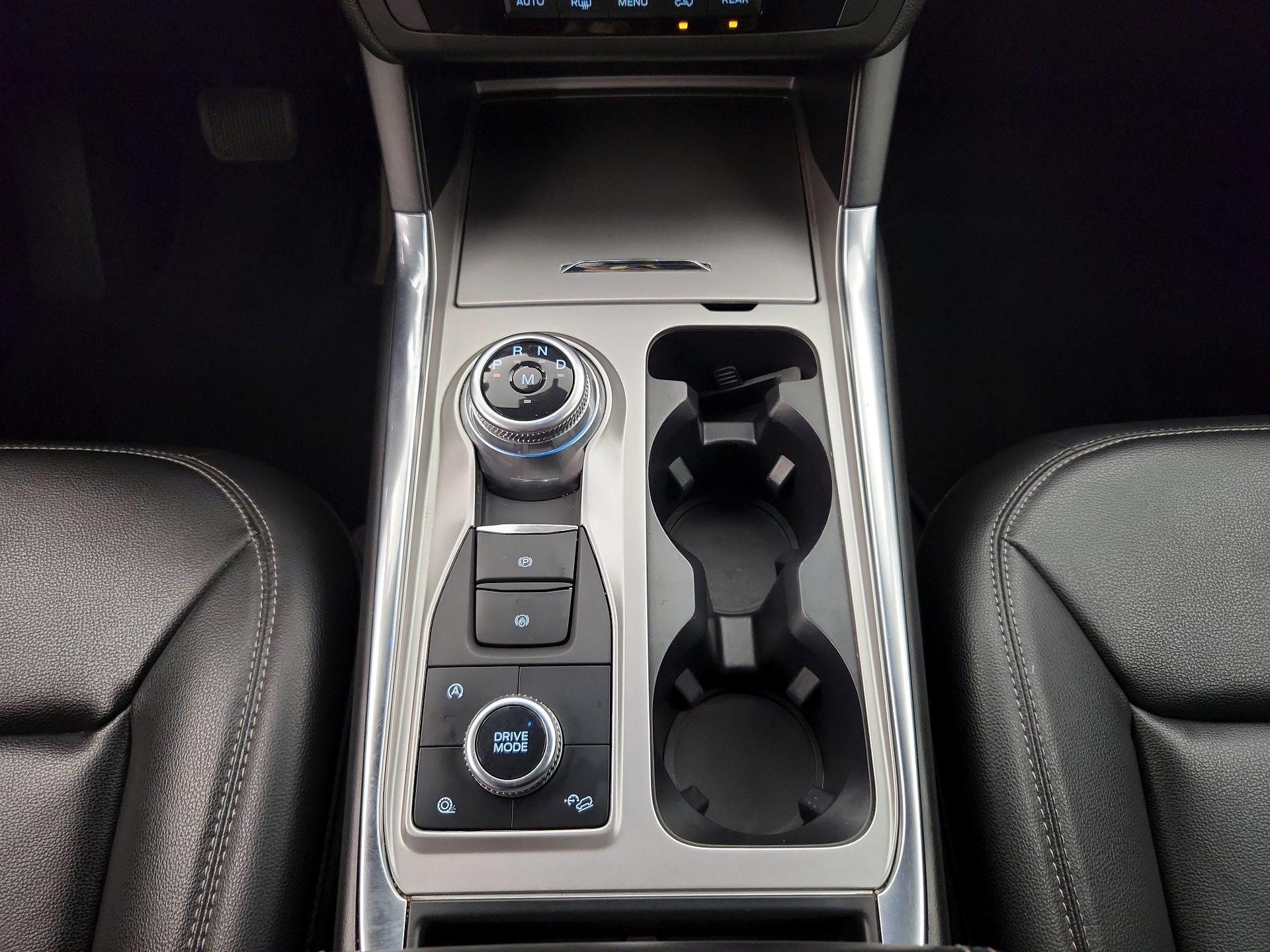 Thumbnail: 2020 Ford Explorer - 17