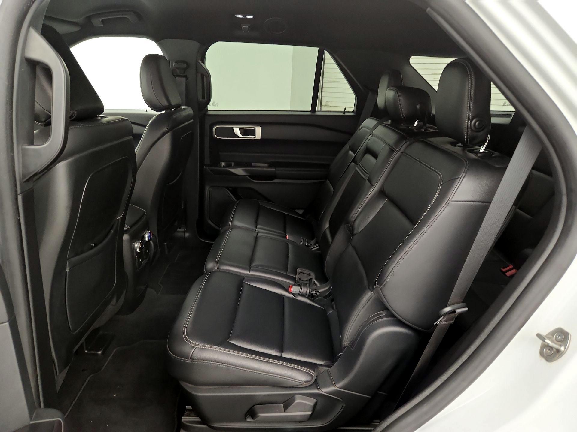Thumbnail: 2020 Ford Explorer - 19