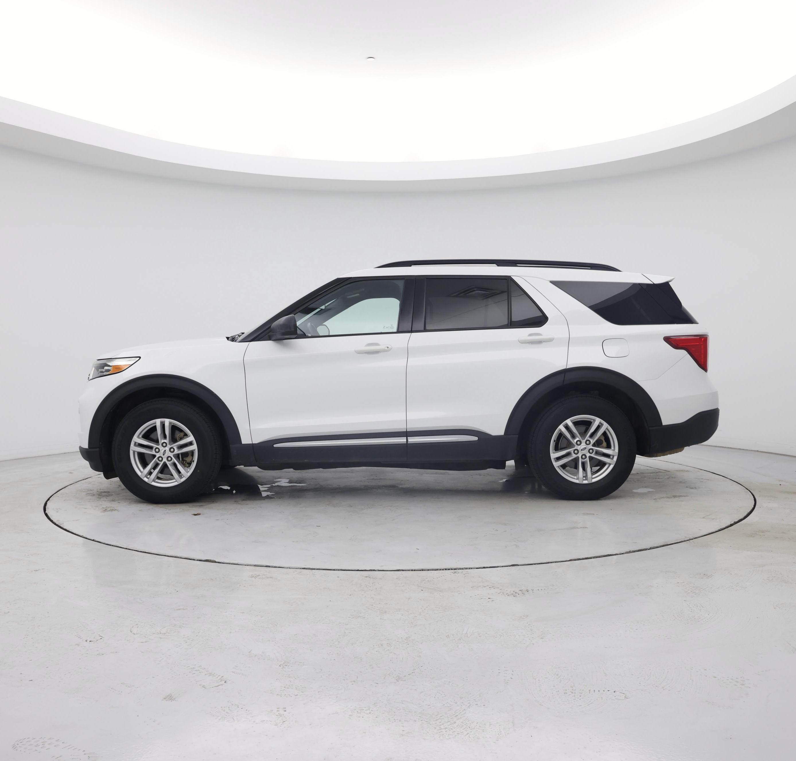 Thumbnail: 2020 Ford Explorer - 3