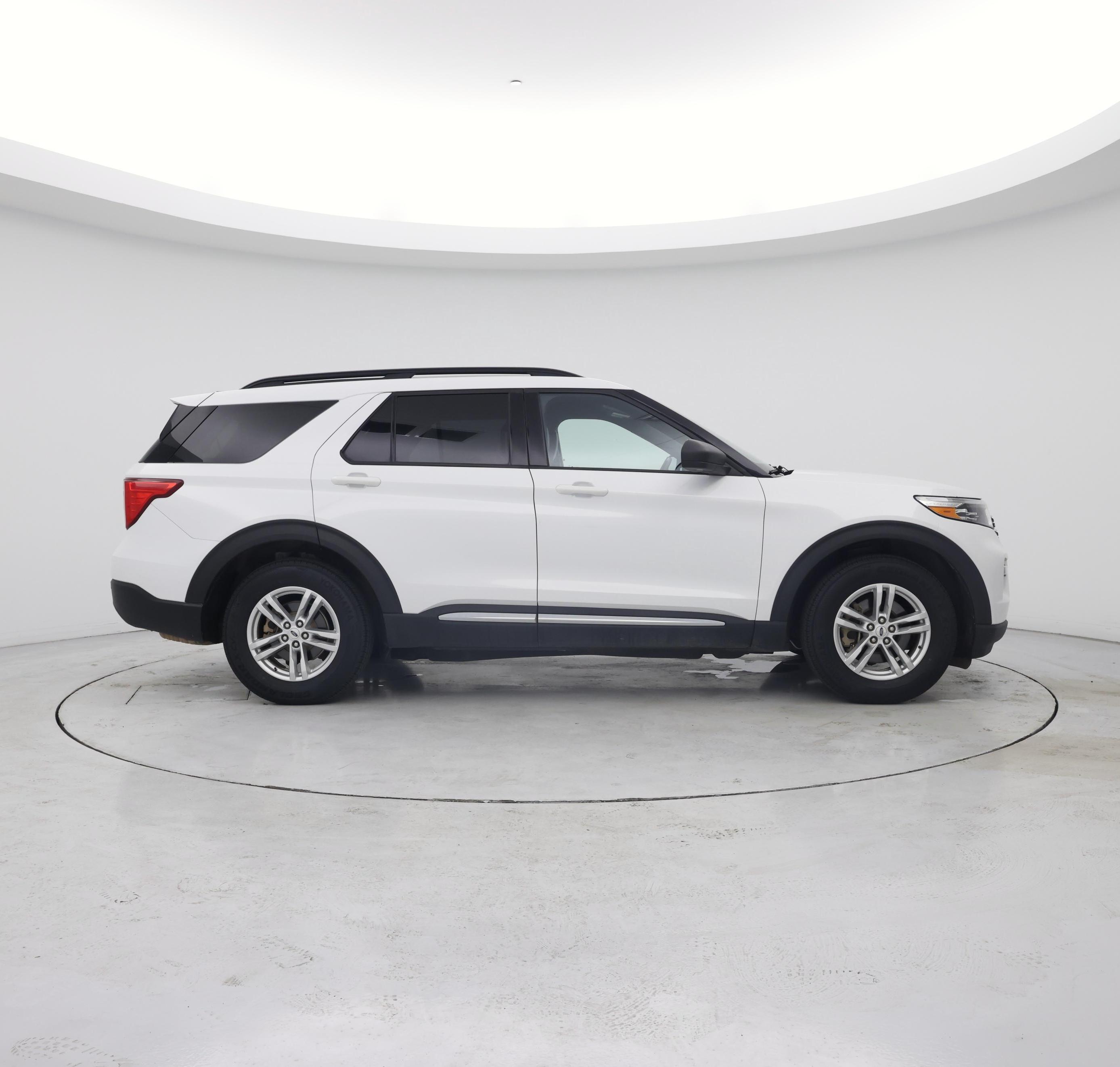 Thumbnail: 2020 Ford Explorer - 7