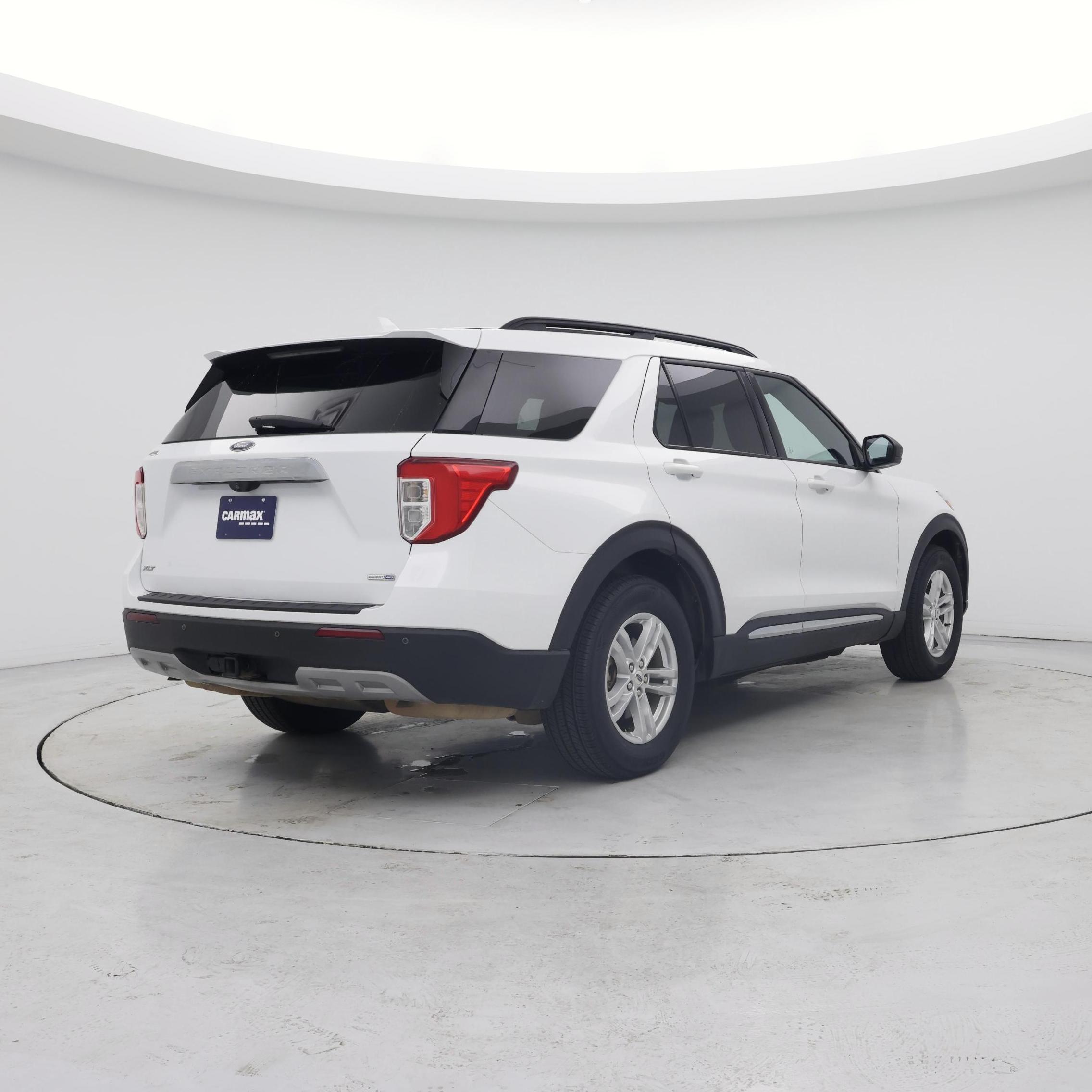 Thumbnail: 2020 Ford Explorer - 8