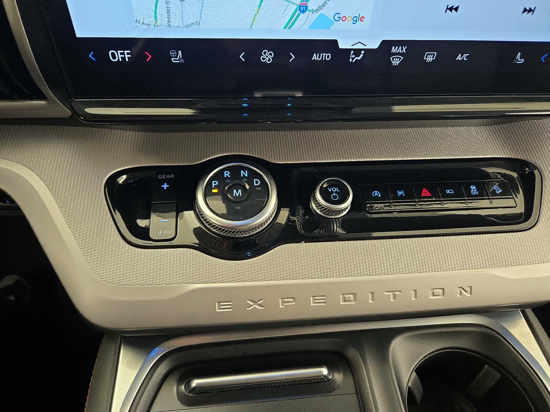 Thumbnail: 2025 Ford Expedition - 16