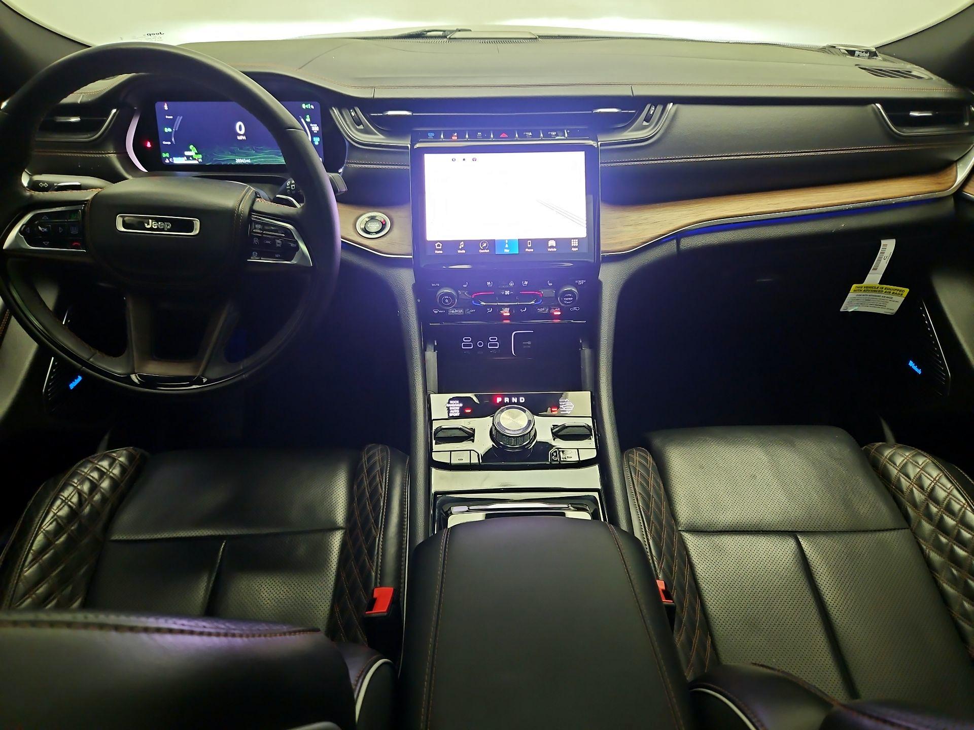 Thumbnail: 2022 Jeep Grand Cherokee - 9