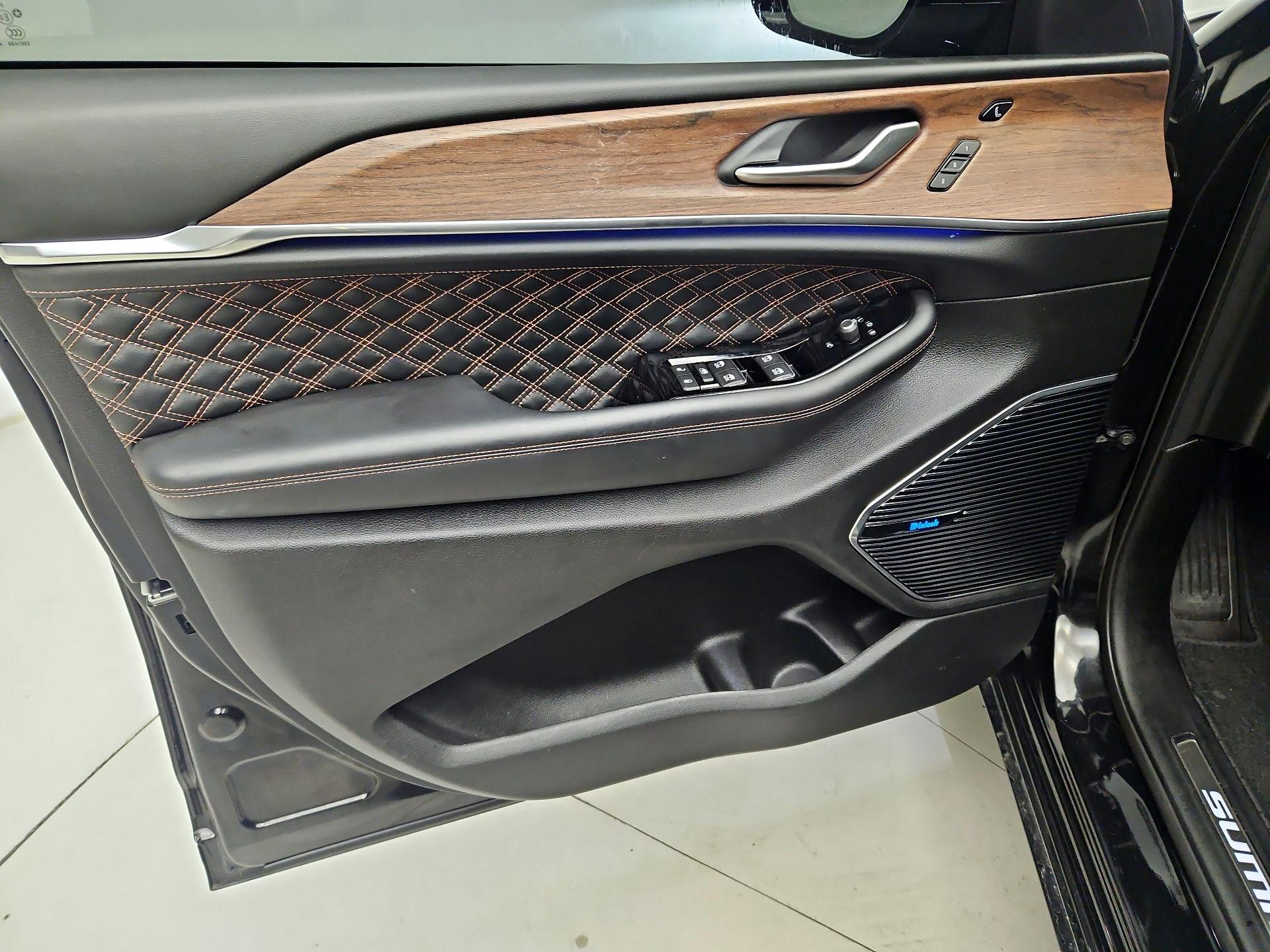 Thumbnail: 2022 Jeep Grand Cherokee - 12